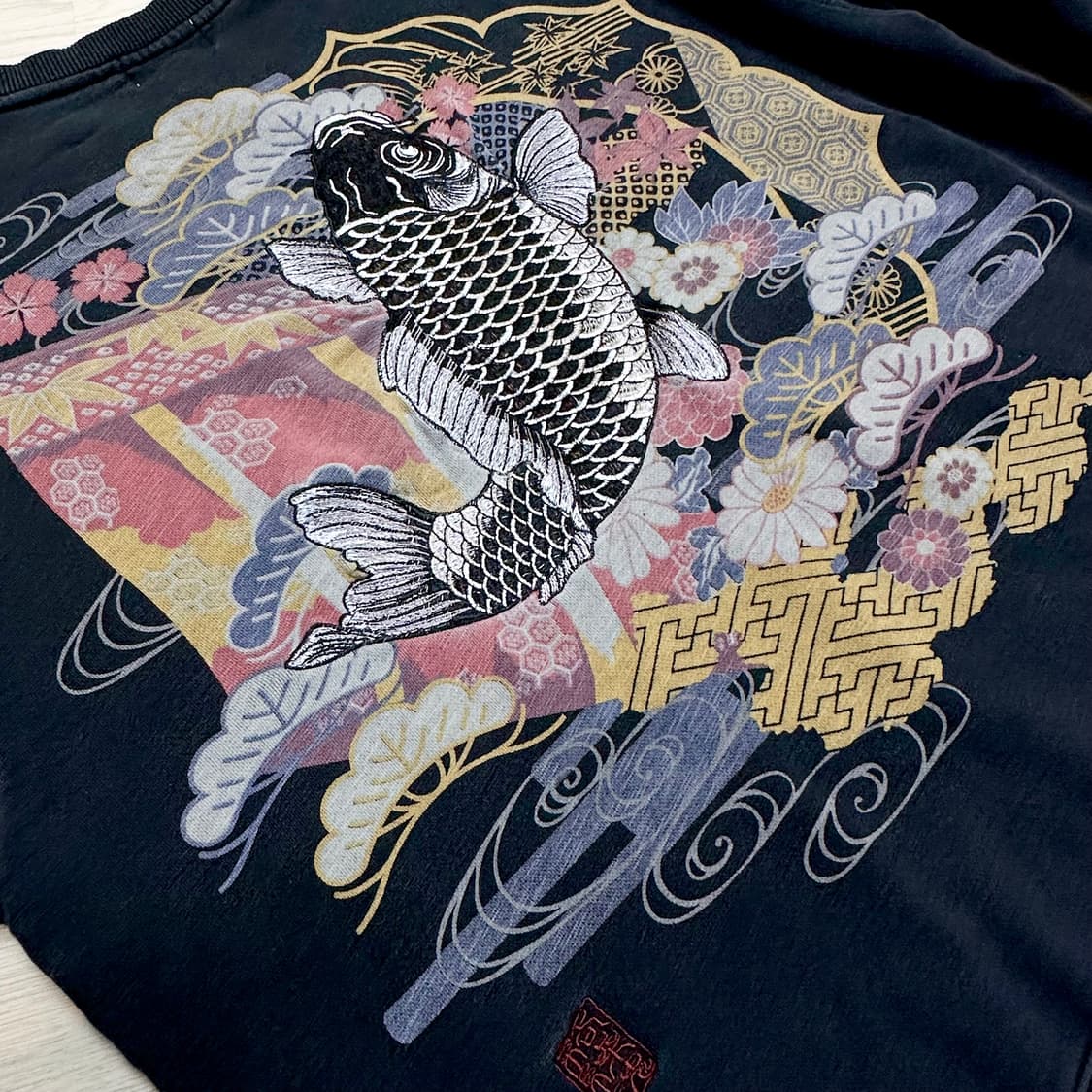 카라쿠리 타마시 코이 사쿠라 맨투맨 상품이미지3