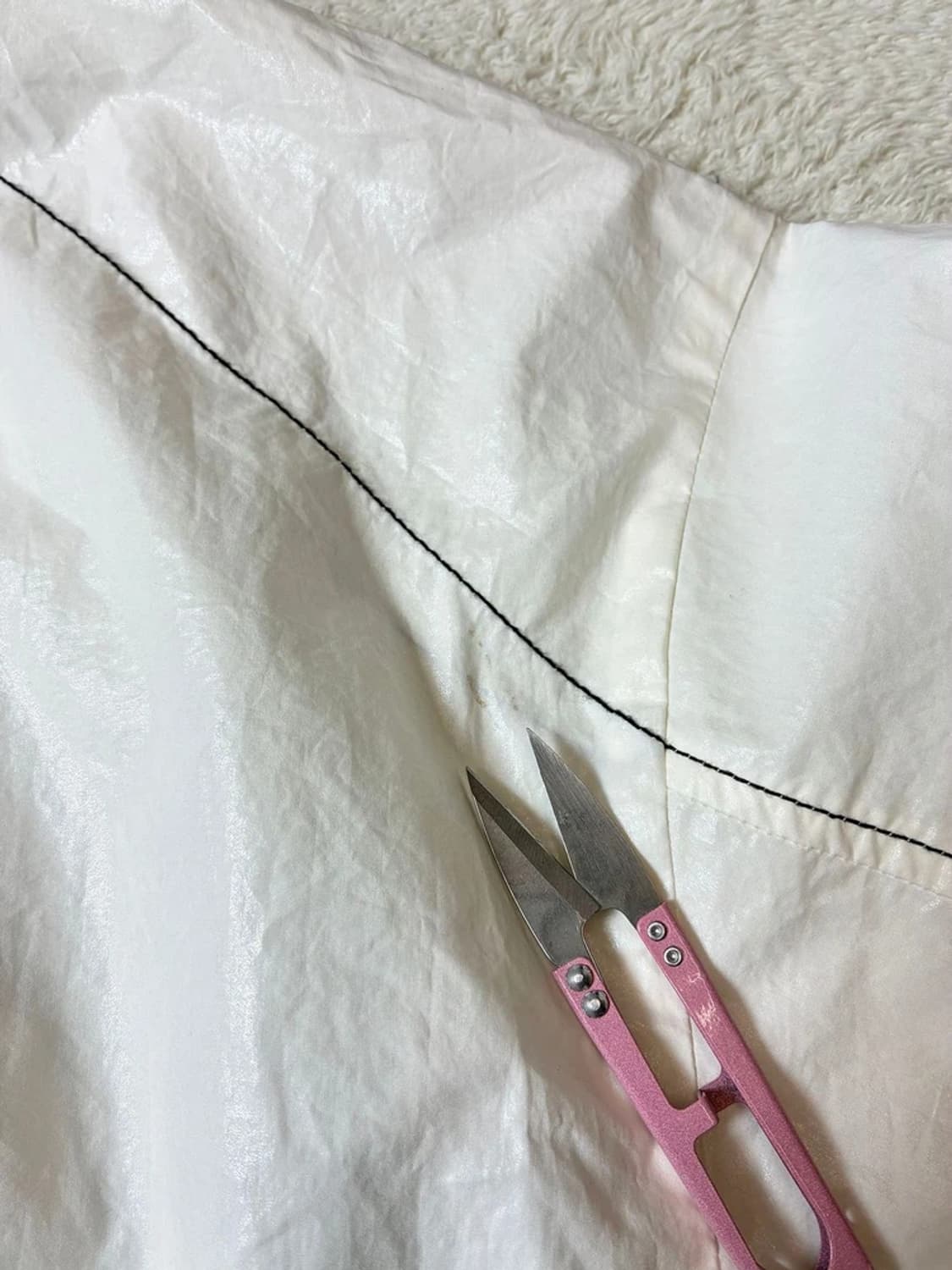 마뗑킴 24FW 로고 코팅 크롭 자켓 PN7618 상품이미지6