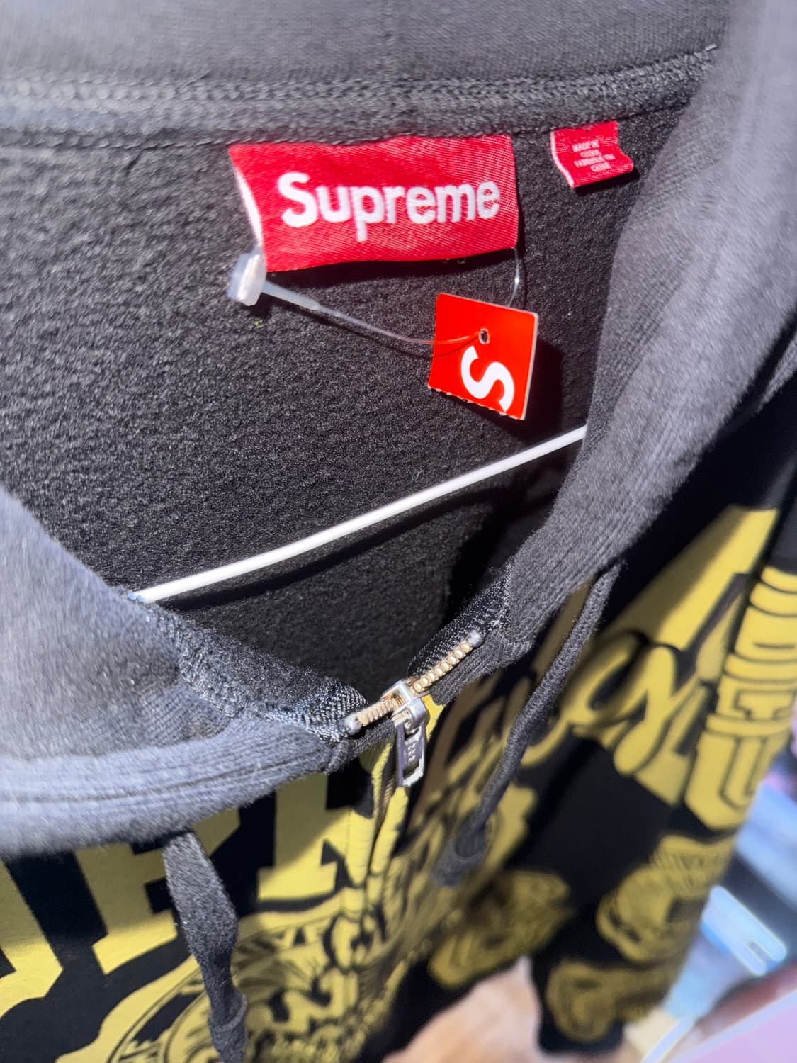 슈프림 후드집업 사이즈M (원빈 착용) 상품이미지4
