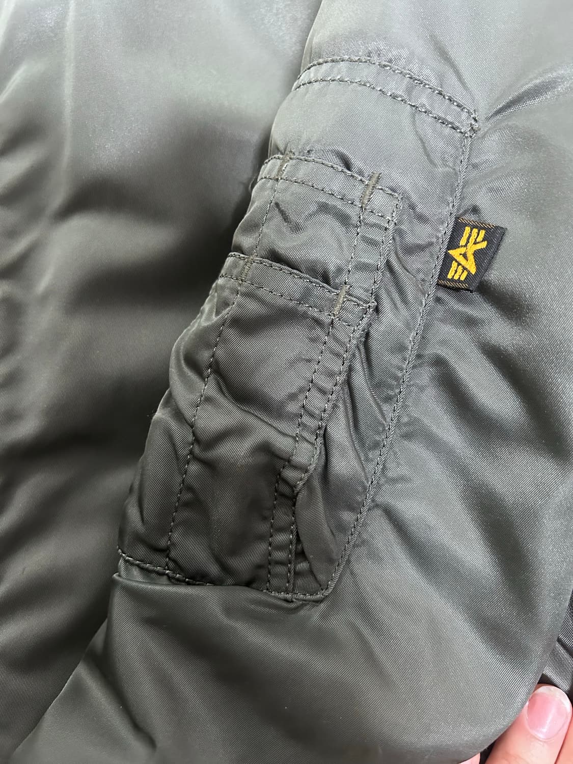 알파인더스트리 MA-1 카키 봄버 자켓 L 사이즈 팝니다! 상품이미지2