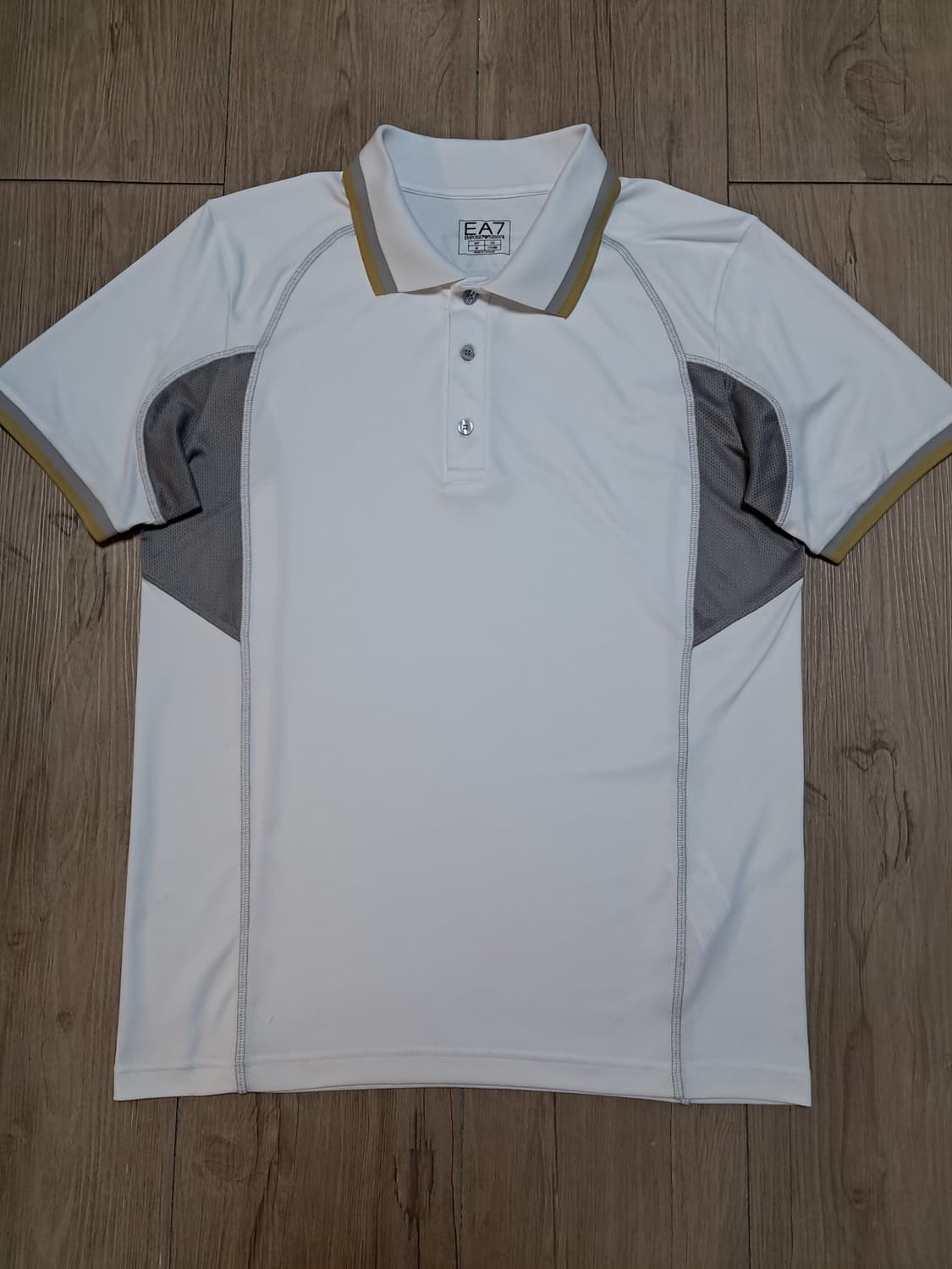 엠포리오아르마니 반팔티 남성100  상품이미지3