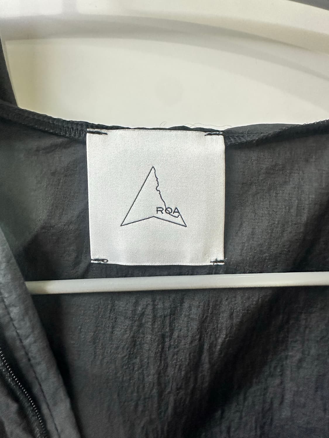 로아 패커블 바람막이 L 상품이미지4