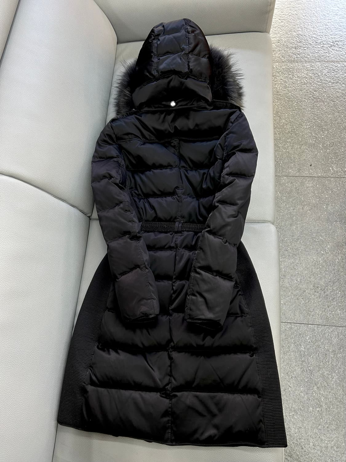 버버리 벨티드 블랙 다운 롱패딩(S) 상품이미지5