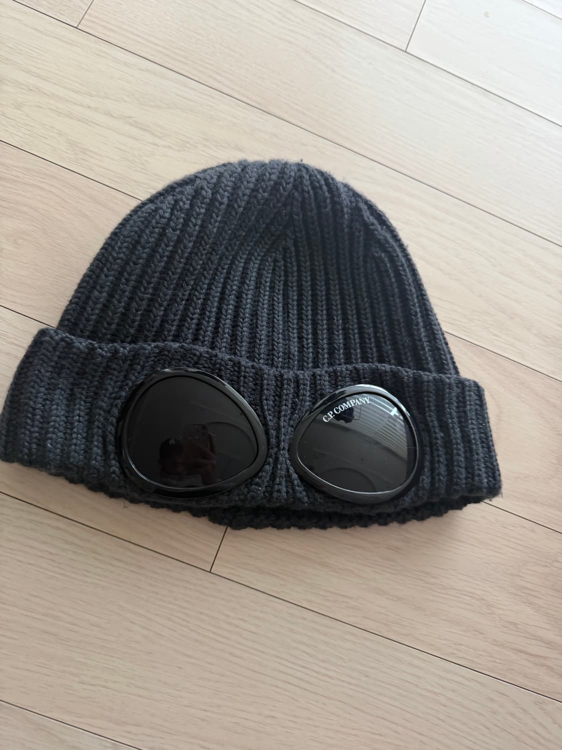 cp컴퍼니 비니 상품이미지1