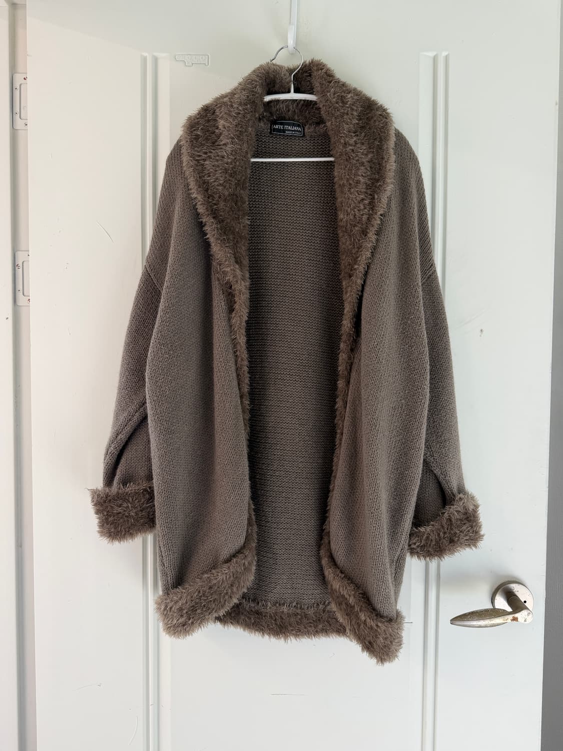 이태리 퍼 디테일 니트가디건 상품이미지5