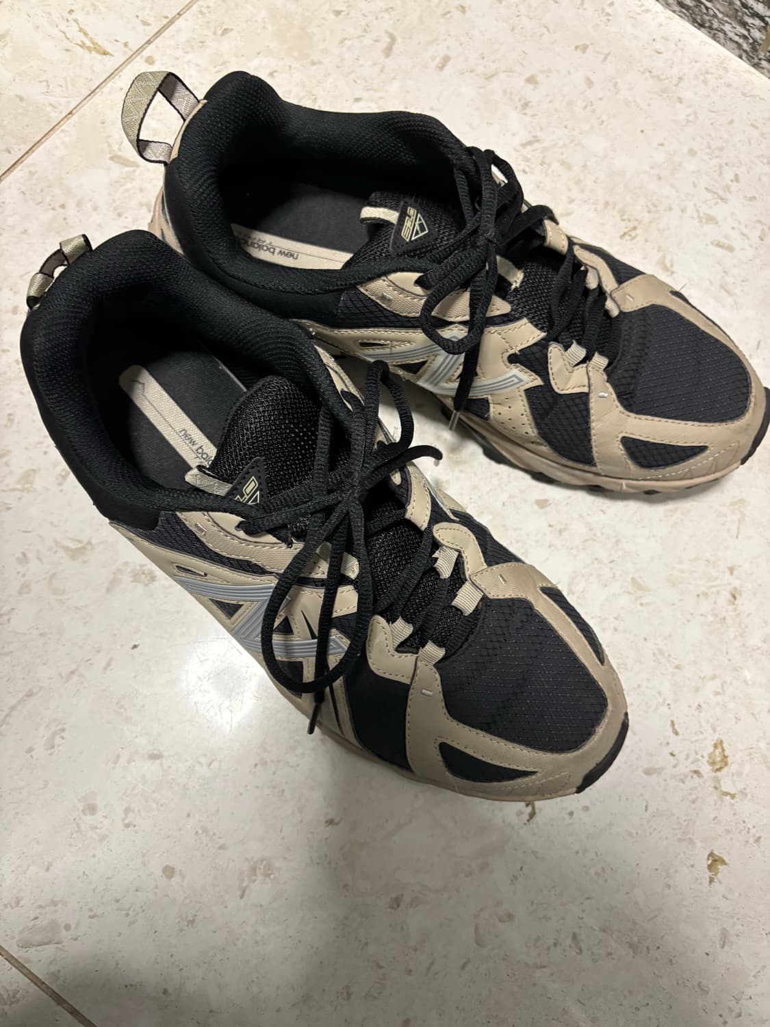 뉴발란스 ML610T 알루미늄 블랙 - D 스탠다드 상품이미지3