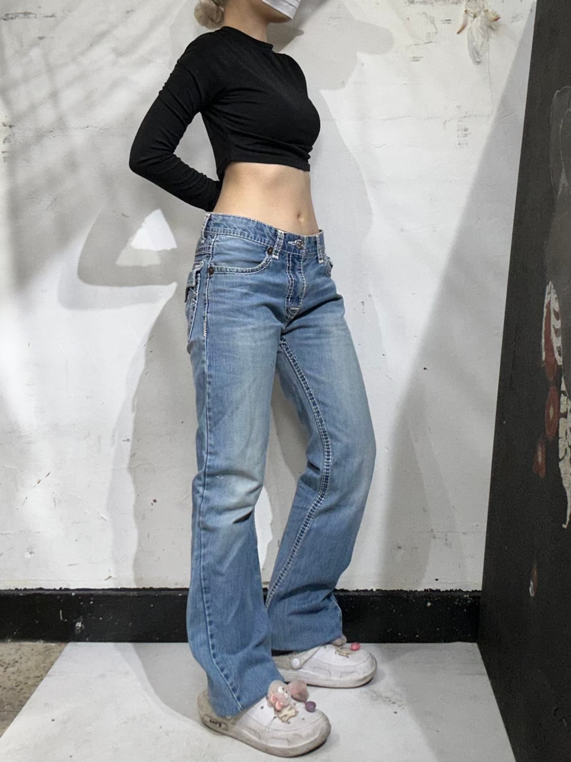 트루 릴리전 연청 와이드 부츠컷 조이 슈퍼 티 데님 부츠컷 청바지 상품이미지2