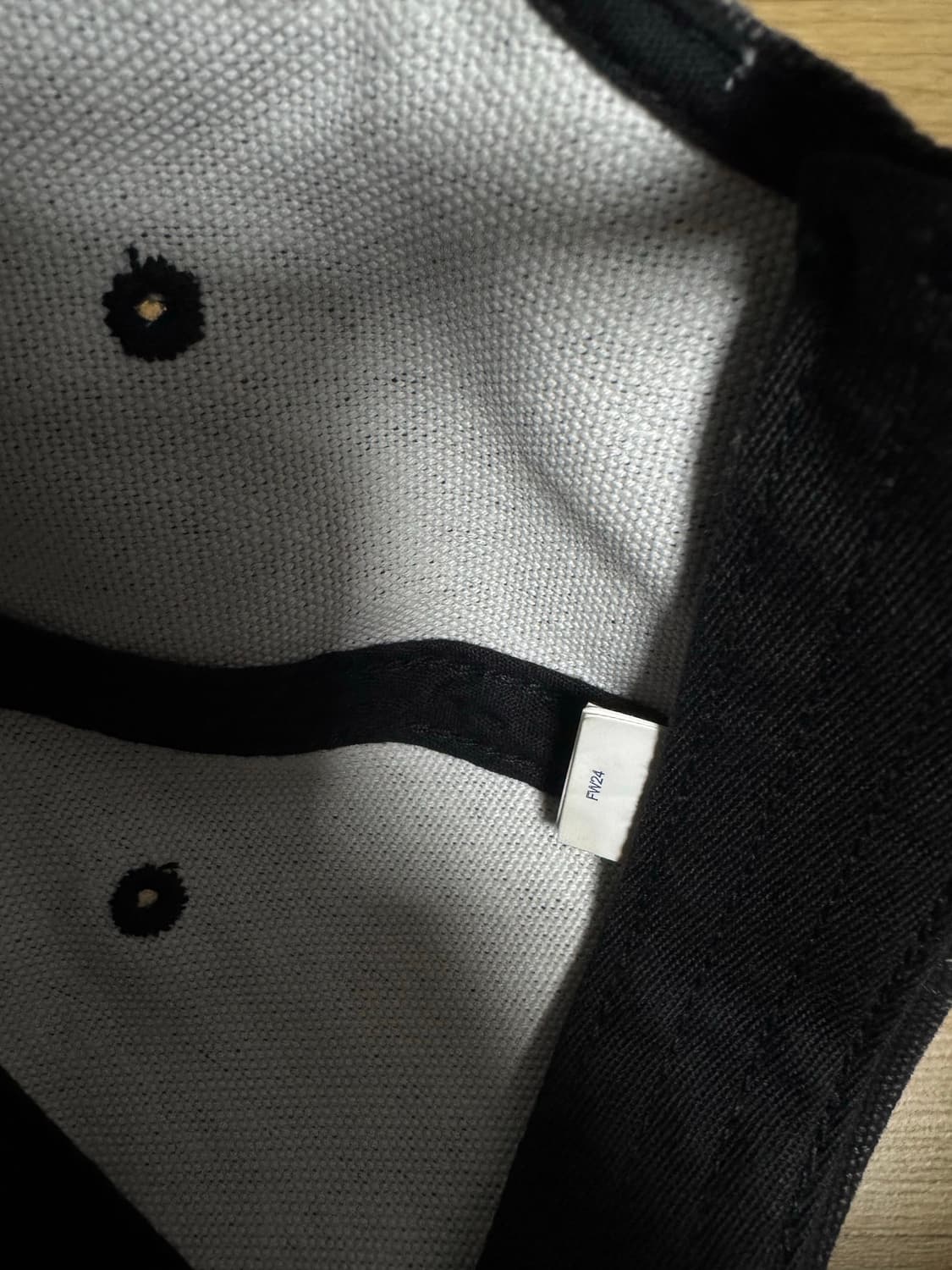 슈프림 피그먼트 S로고 6패널 블랙 팝니다! 상품이미지5