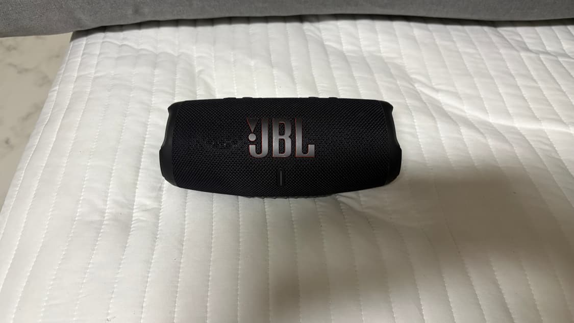 jbl charge5 블랙 상품이미지1