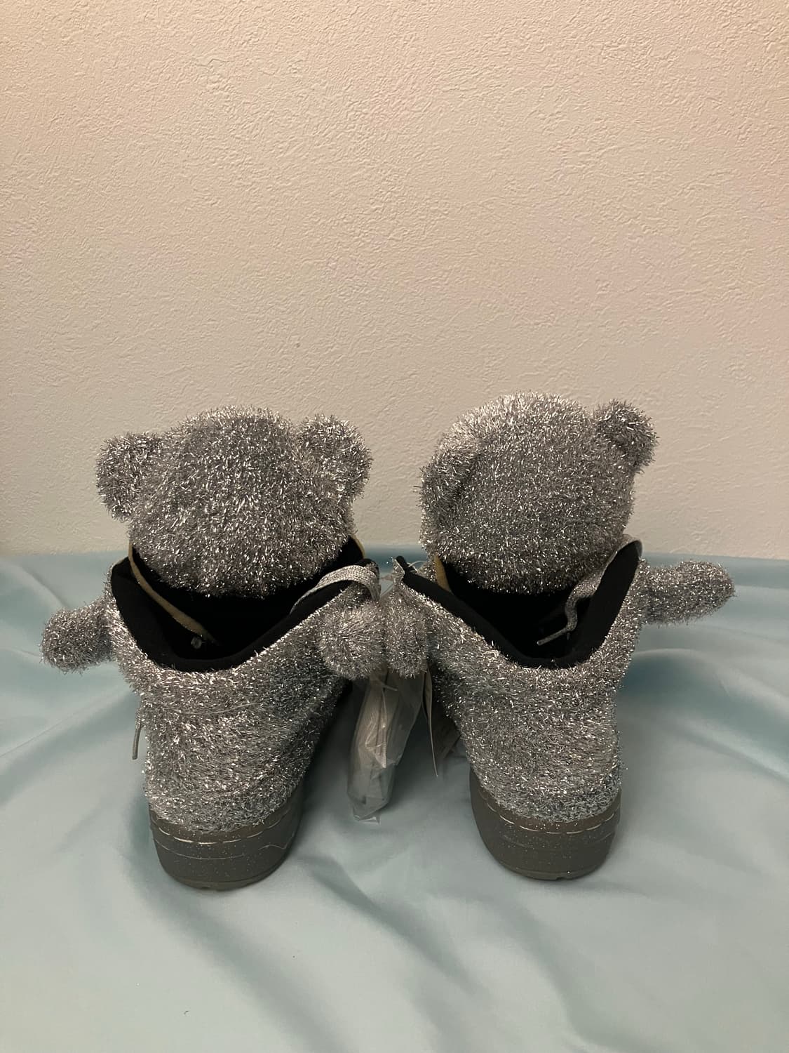 제레미스캇x아디다스 테디베어 실버 새상품(박스x) 상품이미지3