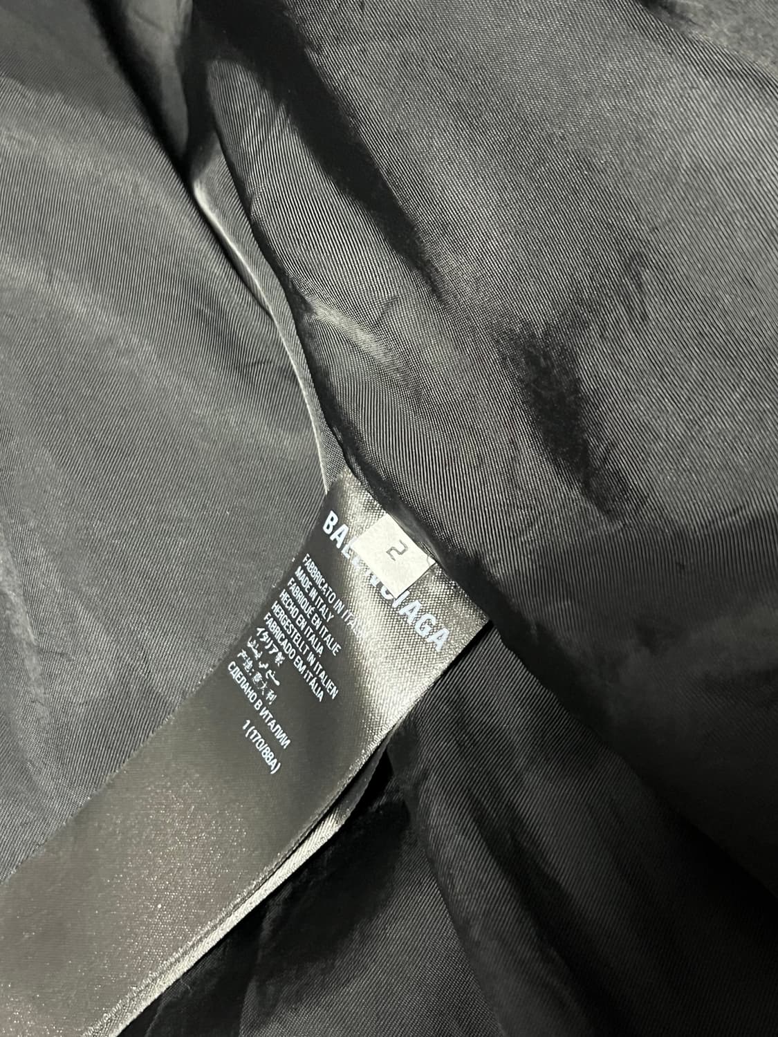 발렌시아가 런웨이 트롱프뢰유 코트 상품이미지2