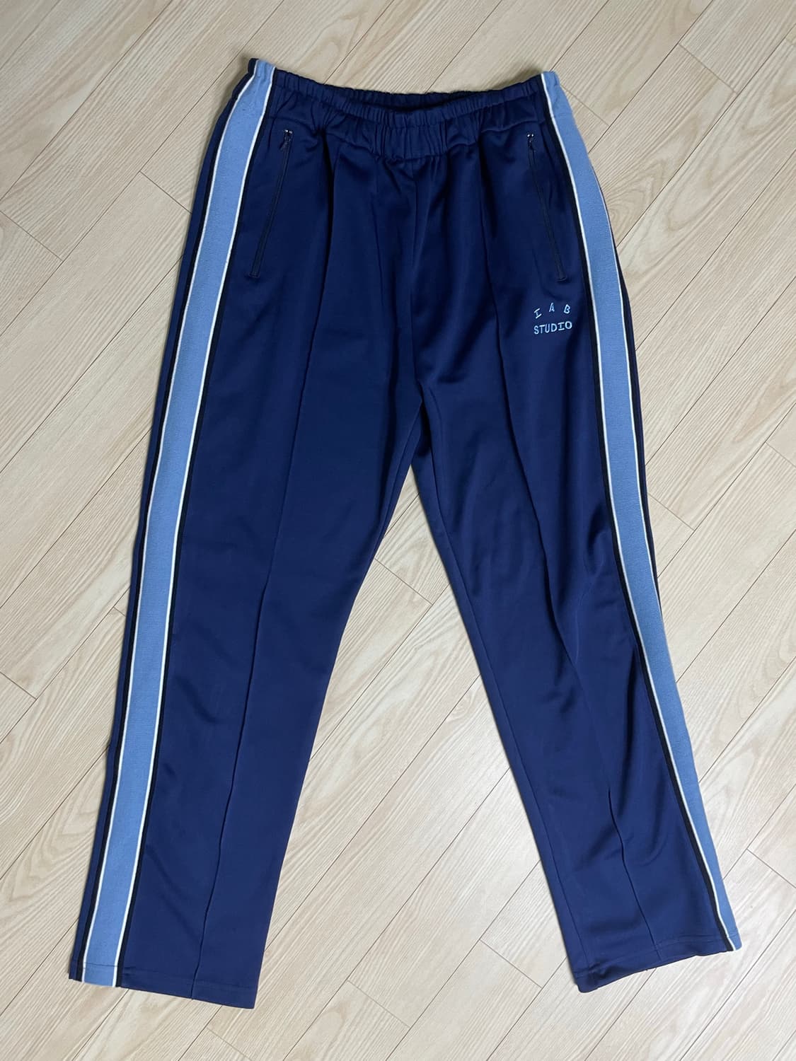 아이앱 트랙팬츠 네이비 상품이미지1