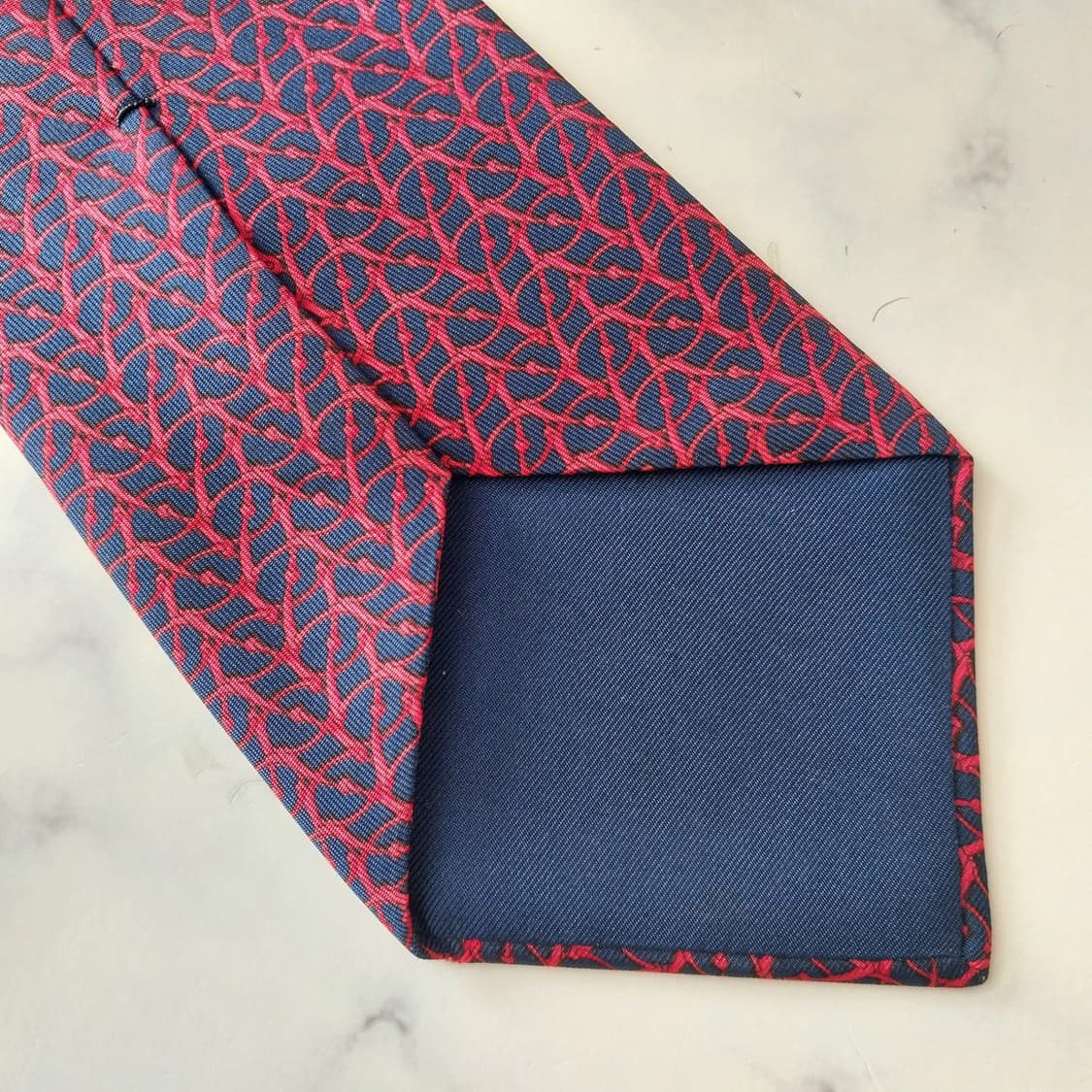 에르메스 실크 네이비 체인 패턴 넥타이 9.5cm A~B등급 K1771
 상품이미지6