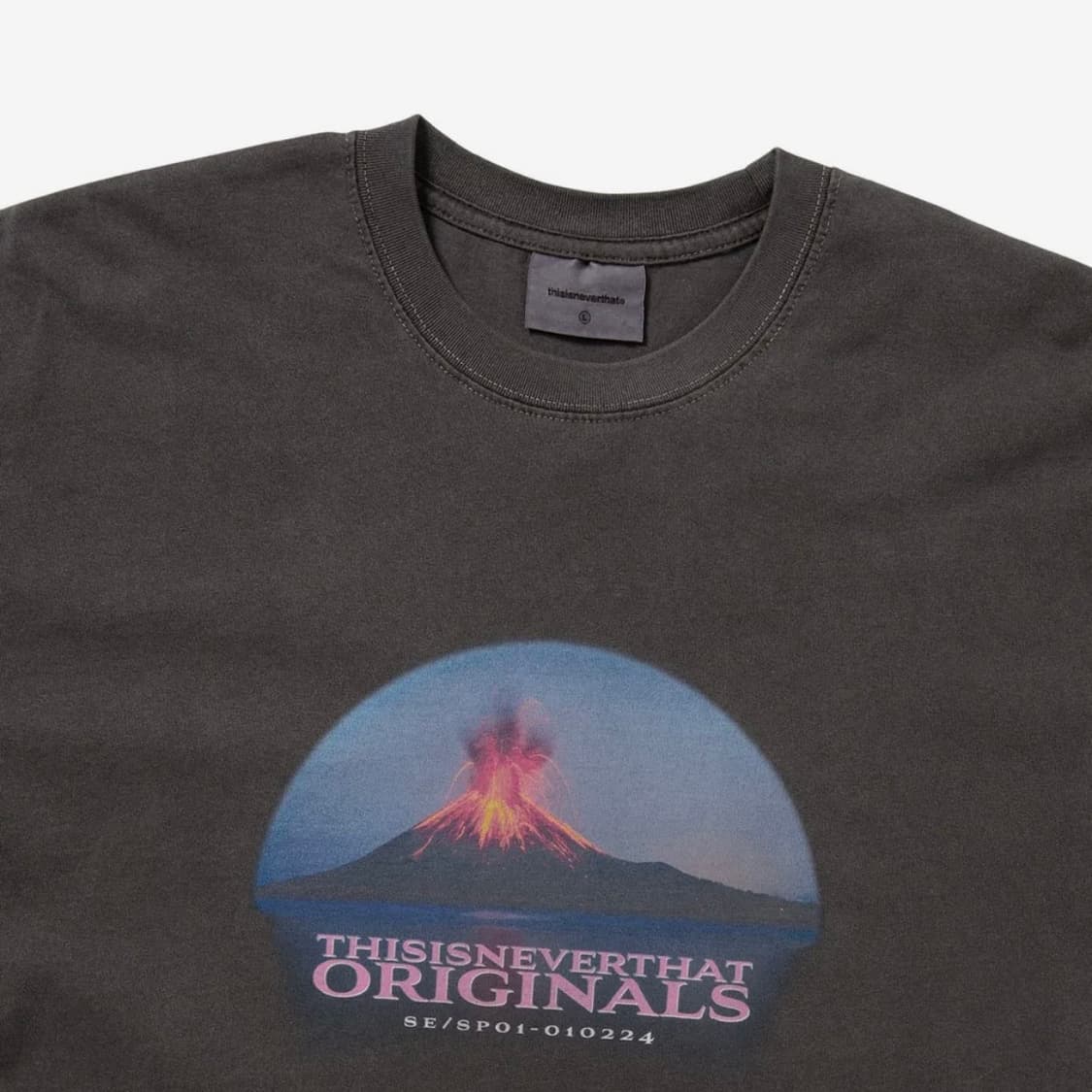 디스이즈네버댓 볼케이노 티셔츠 (남녀공용) 상품이미지7