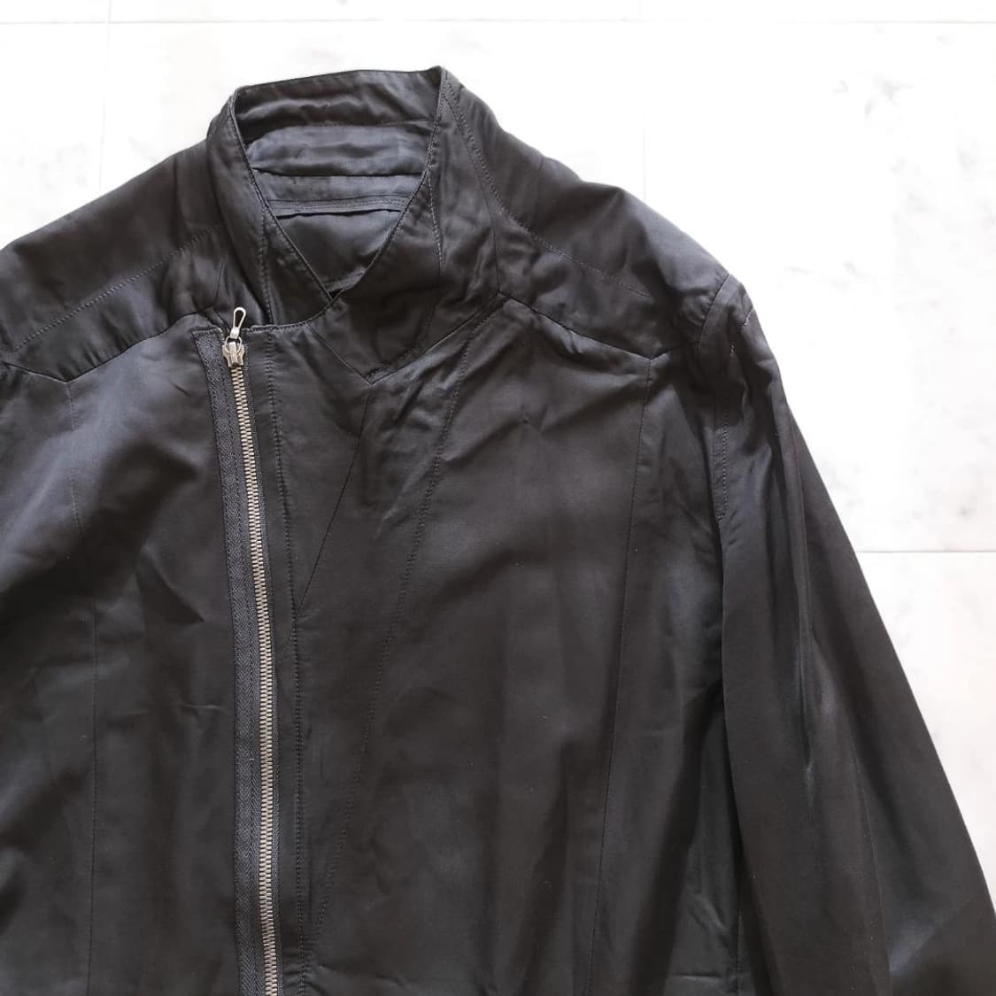 율리우스 매트 새틴 라이더스 집업 블루종 상품이미지4