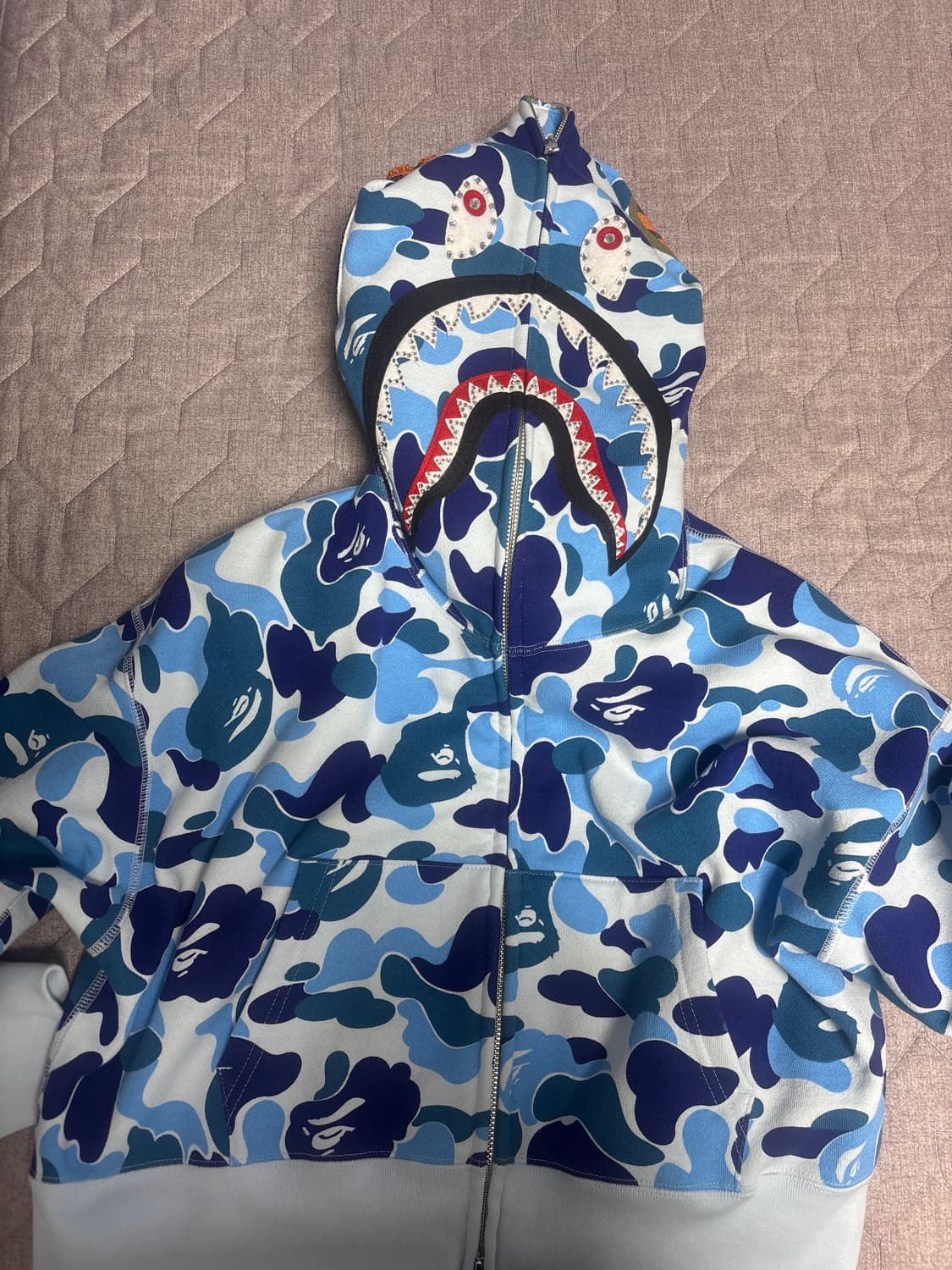 베이프 크리스탈 크롭 샤크후드 블루 M 상품이미지1