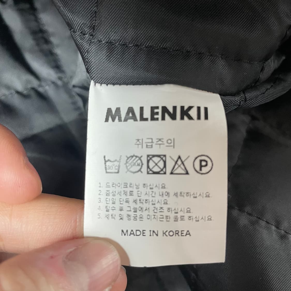 MALENKll 투포켓 블랙화이트 체크 후드 더플 롱 코트 상품이미지5