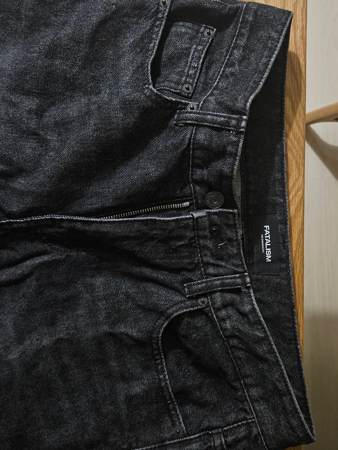 페이탈리즘 흑청 48사이즈 상품이미지3