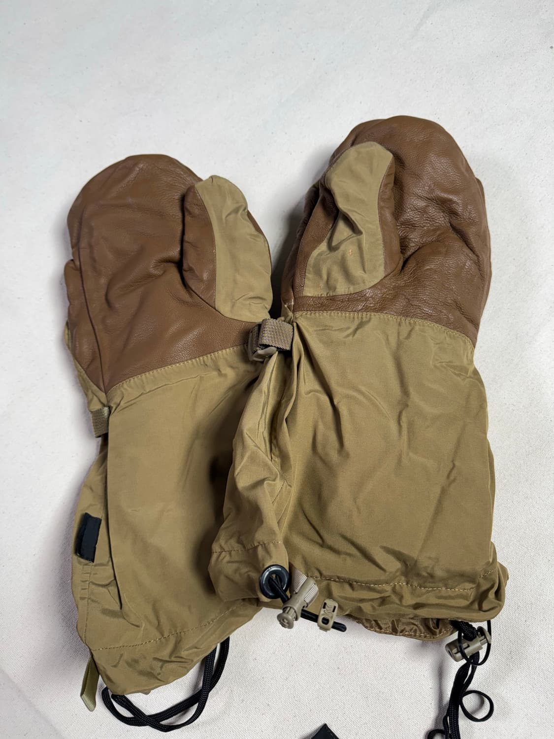 아웃도어 리서치 파이어브랜드 벙어리장갑 상품이미지2