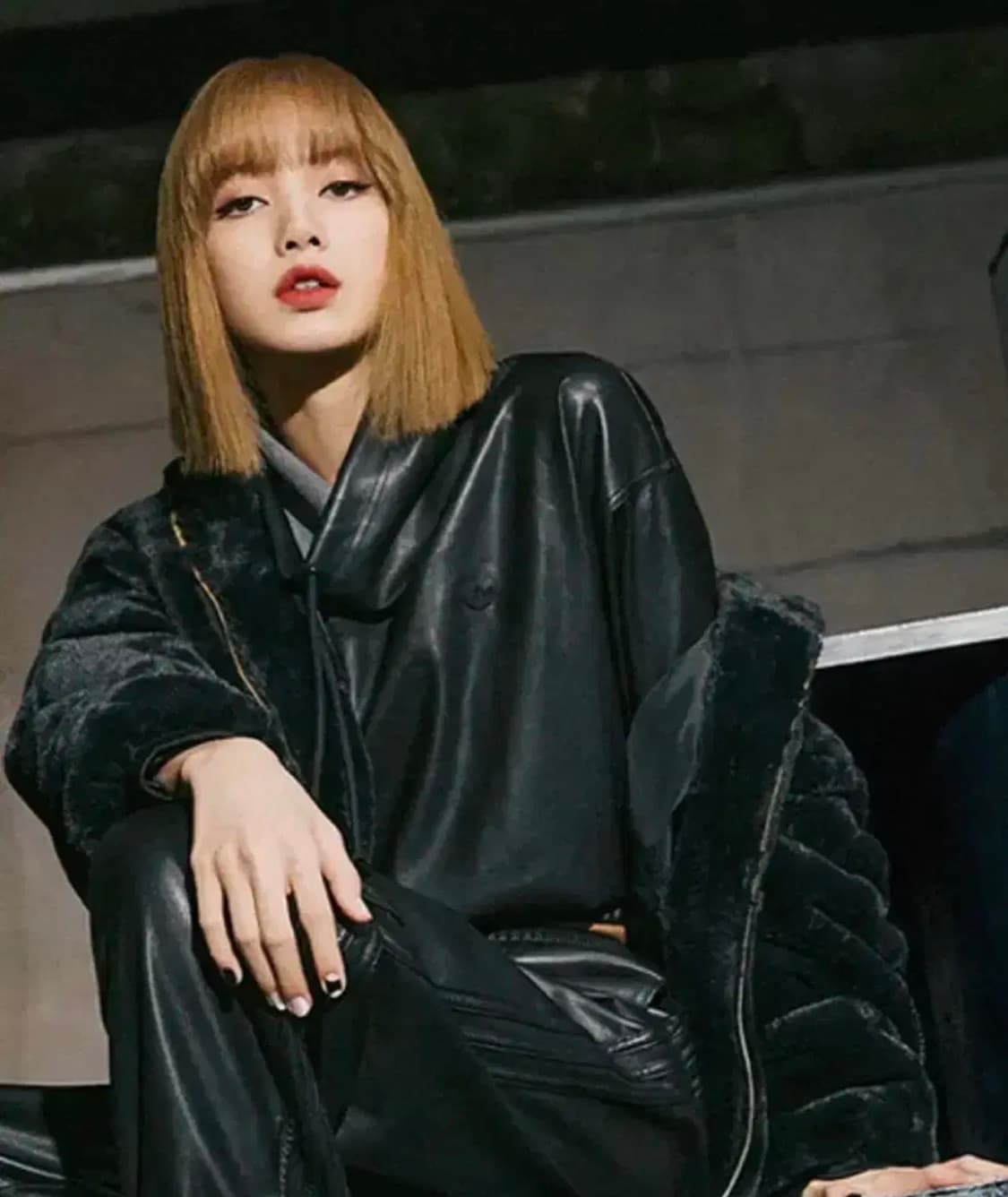 미착용 원가22 아디다스 플레더 세트 반크롭 하이넥  조거팬츠세트 여ml 상품이미지2