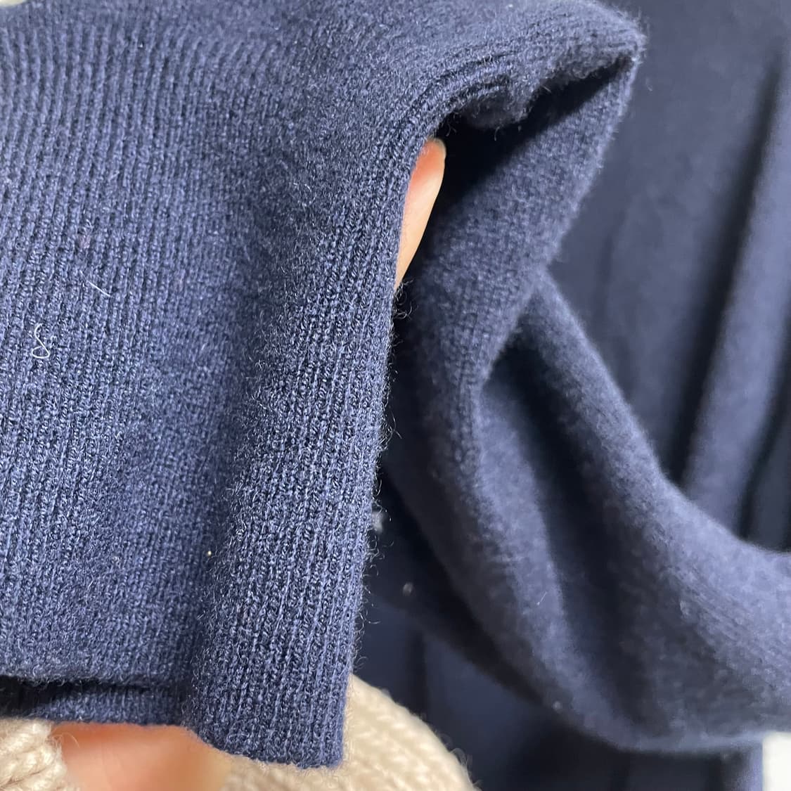 아크리스 캐시미어 네이비 니트 상품이미지7