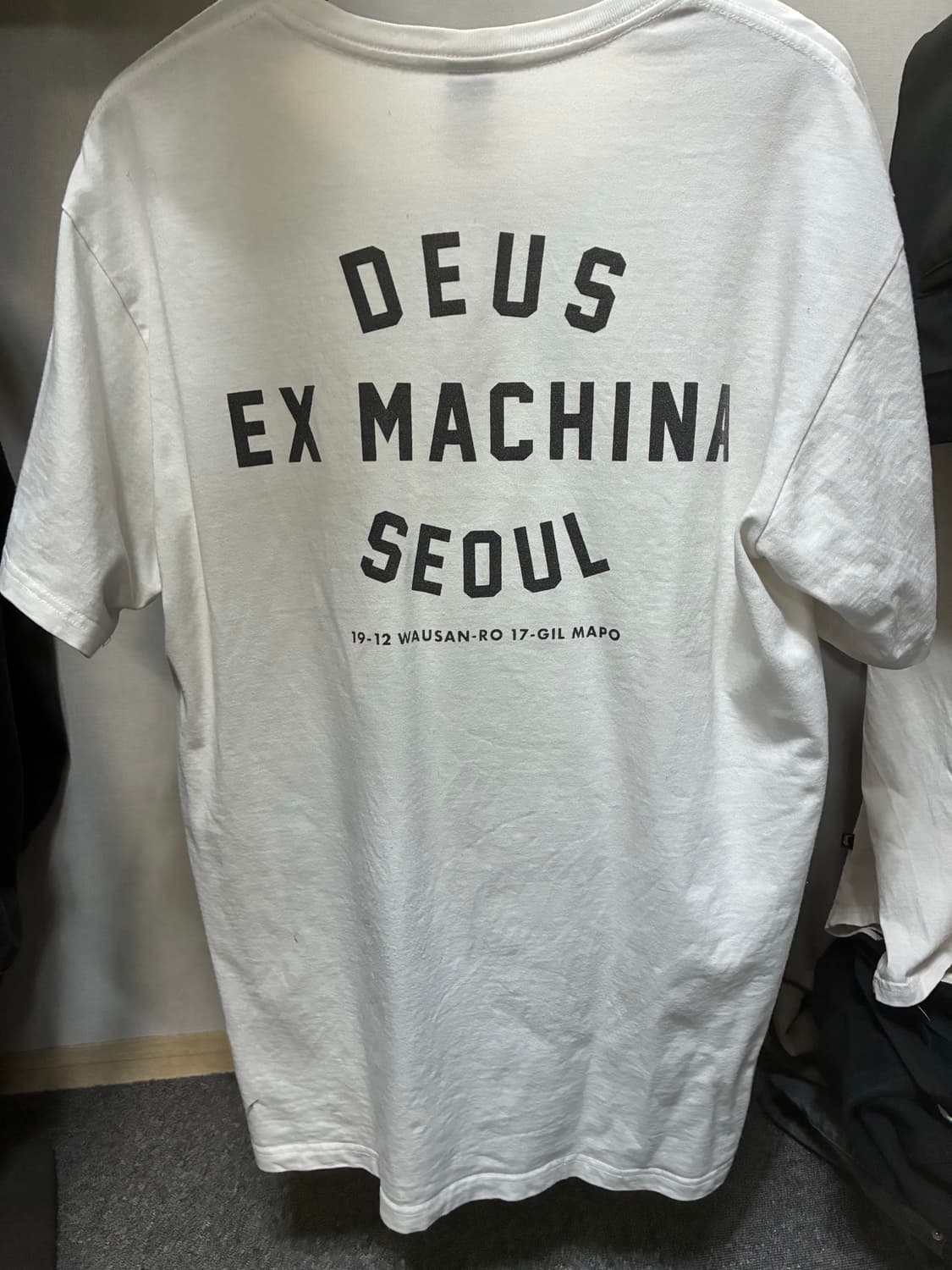 데우스 서울 티(XL) 상품이미지2