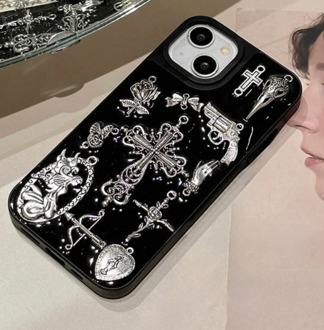 3500원)펑크 아이폰 16 폰케이스 y2k 고스  상품이미지3