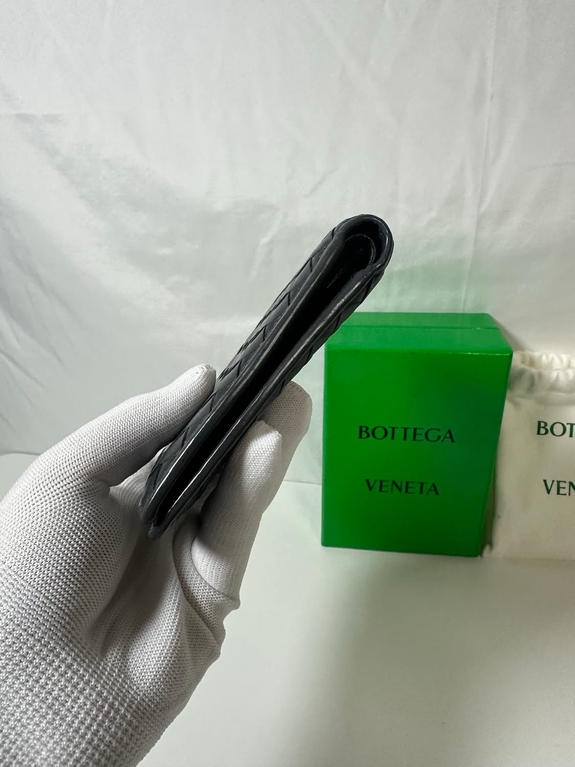 보테가베네타 인트레아치토 반지갑 다크그레이 (OS) 상품이미지4