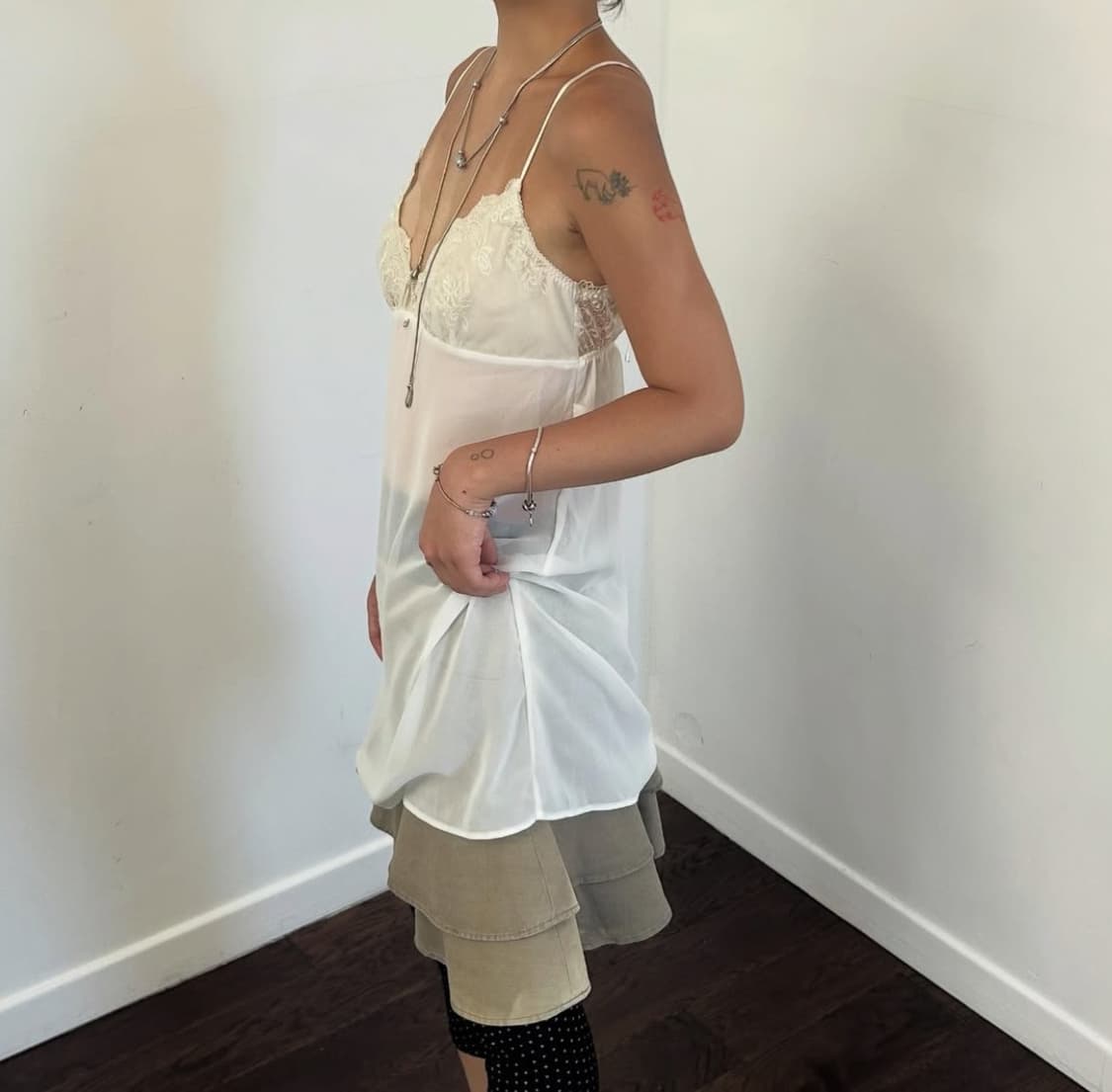 화이트 브라렛 레이스 슬리브리스 원피스 상품이미지2