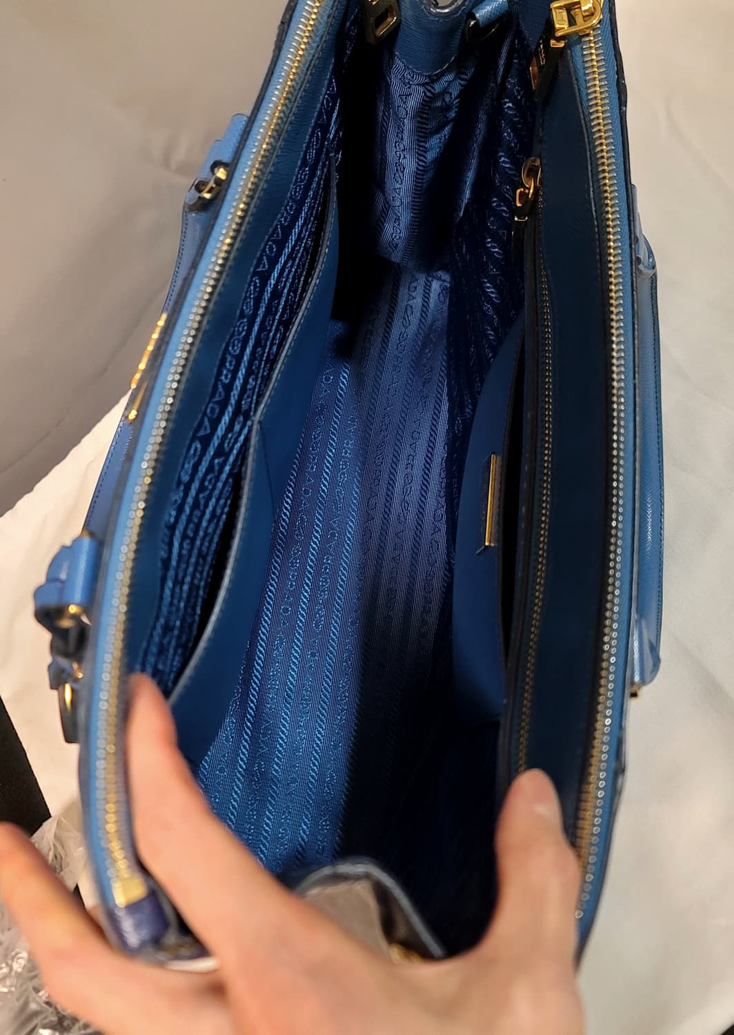 프라다 가방,크로스백토트백(디올샤넬보테가루이비통구찌셀린느생로랑발렌시아가) 상품이미지6