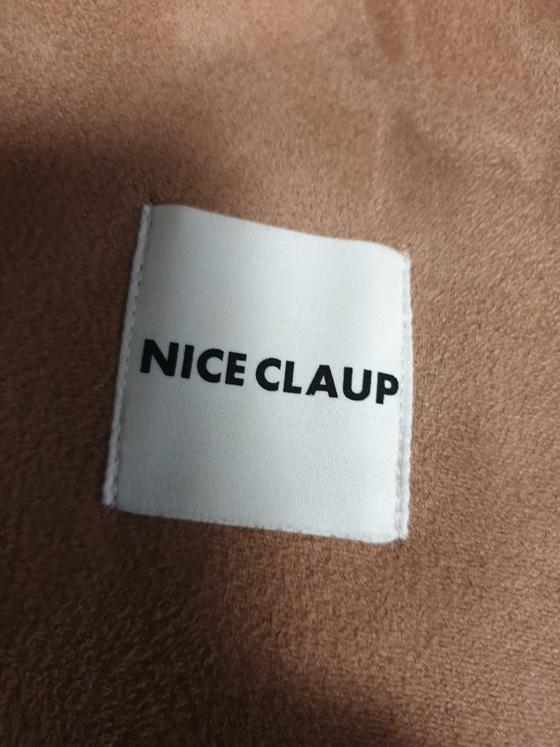 나이스클랍 아웃포켓 울100% 페이크 무스탕 자켓 카멜 (F) 상품이미지4