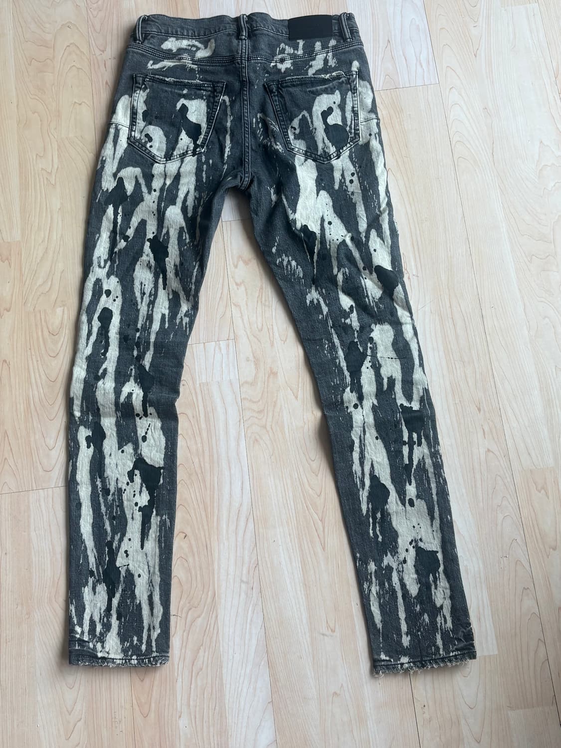 PURPLE BRAND SPILL BLEACH PAINT JEANS 상품이미지2
