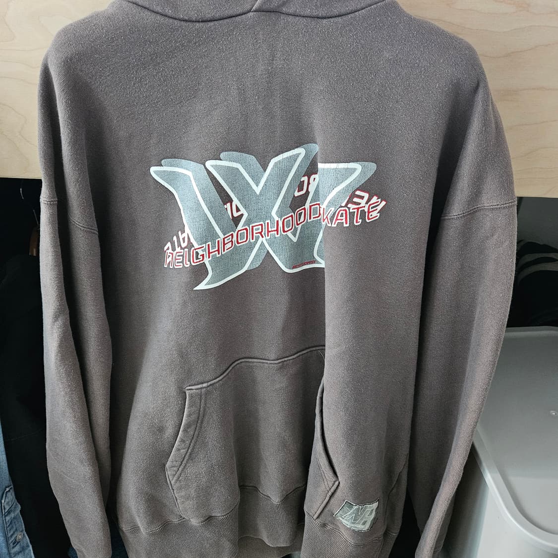 네이버후드 스케이트 후드티셔츠 상품이미지1