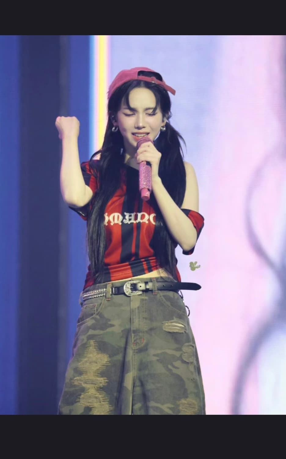 카리나 착용) 24ans 블록코어 오프숄더 스트라이프 럭비 티셔츠 상품이미지2