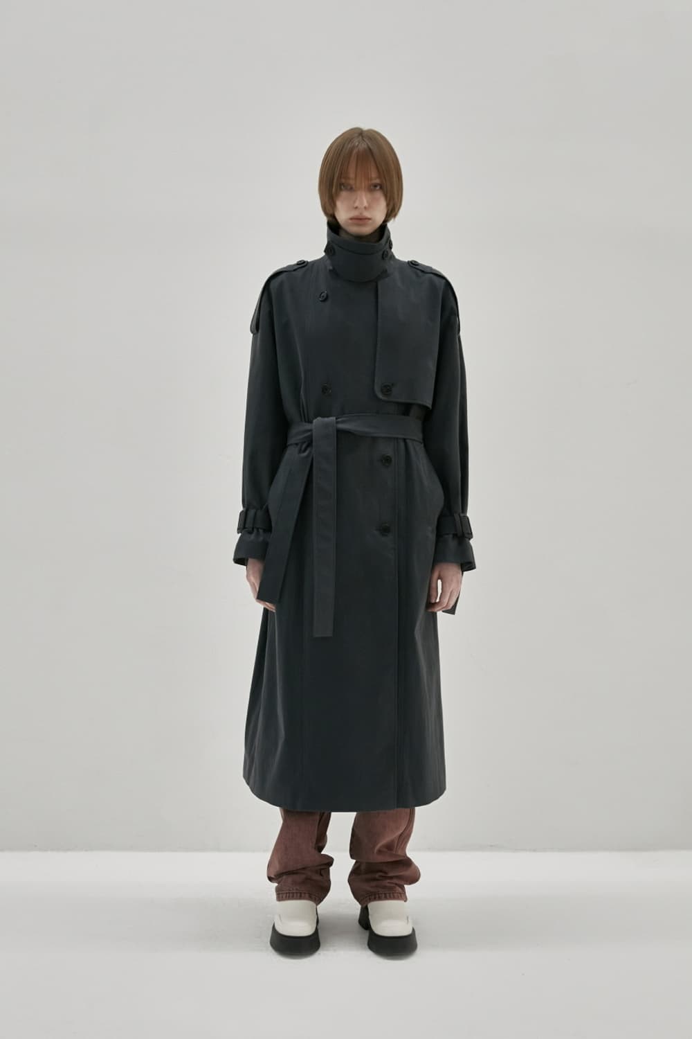 인사일런스우먼 오버사이즈 더블 트렌치 코트 차콜 그레이 XS 상품이미지5