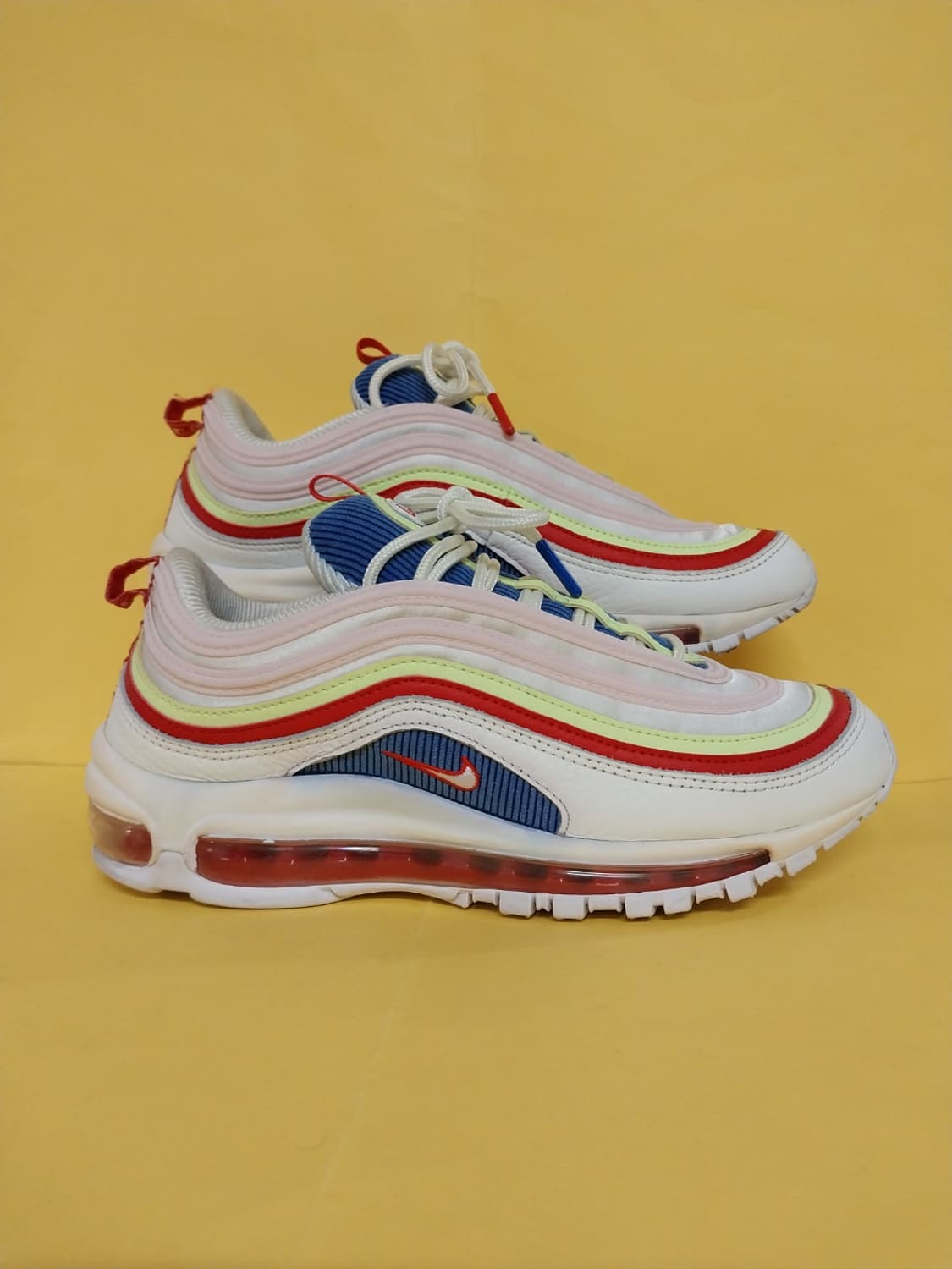 여성 나이키 에어맥스 97 코듀로이 화이트 SE 레인보우 운동화 (255 상품이미지3