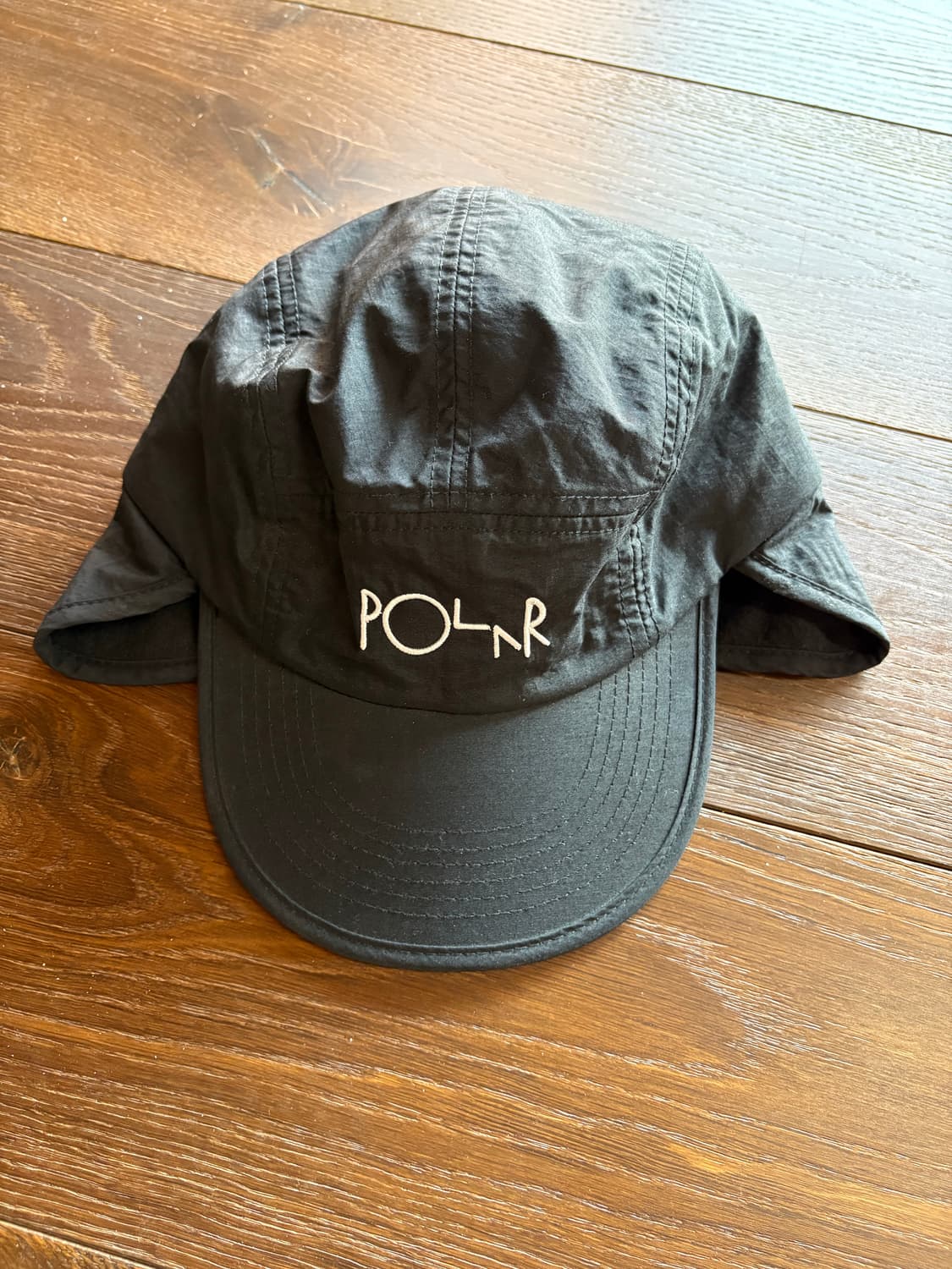 Polar 귀덮개 모자 상품이미지1