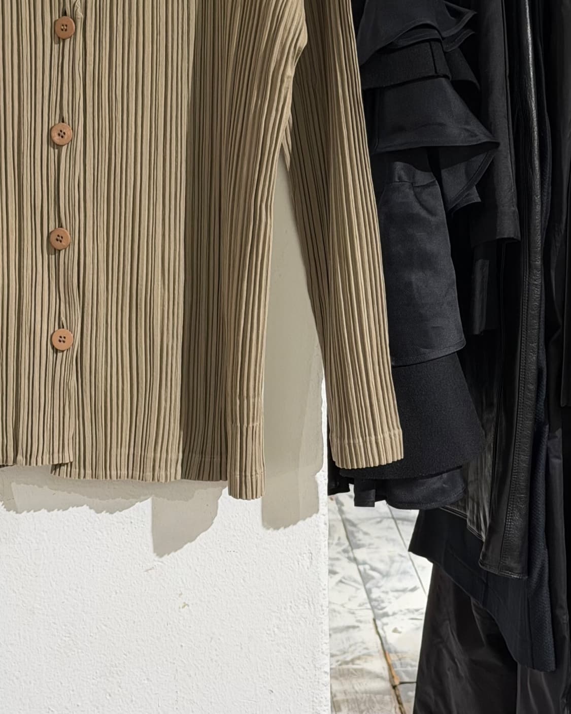 플리츠 플리즈 카키 폴딩 슬리브 펀칭 브이넥 자켓 상품이미지6