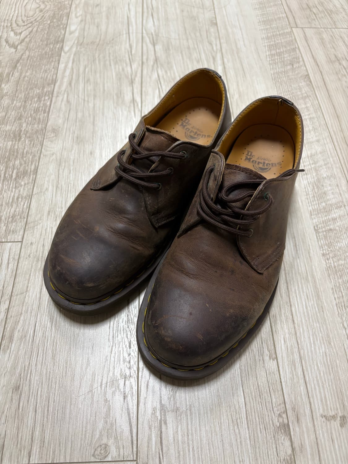 닥터마틴 1461 3홀 크레이지홀스 270 상품이미지1