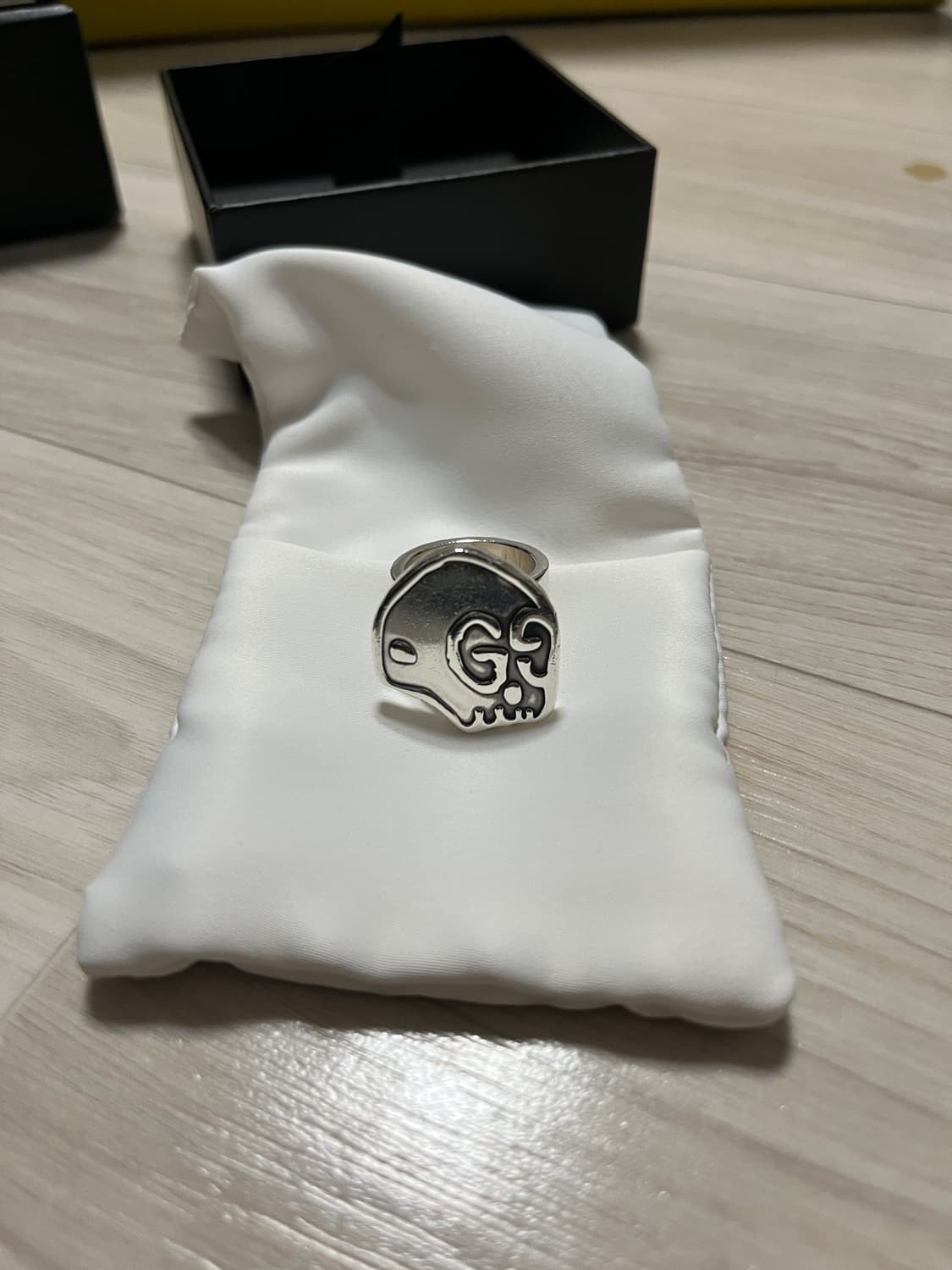 구찌 고스트 스컬 링 상품이미지2