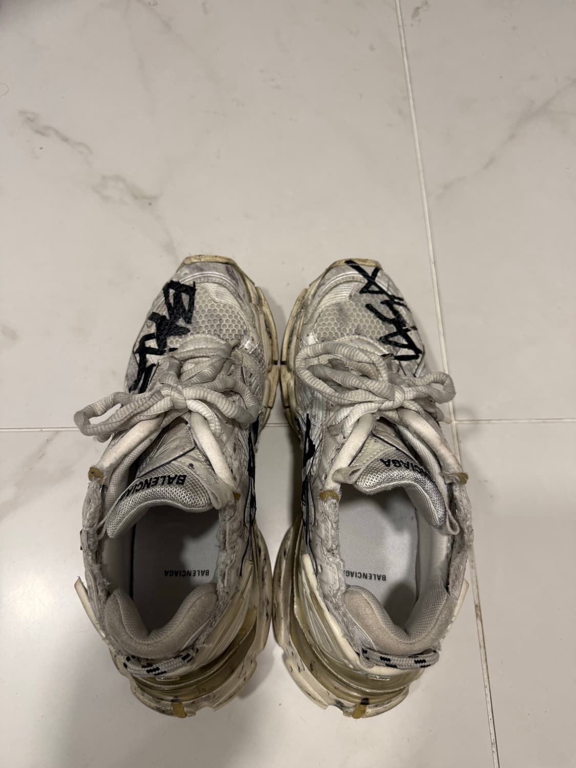 발렌시아가 러너 그래피티 40 사이즈 상품이미지4