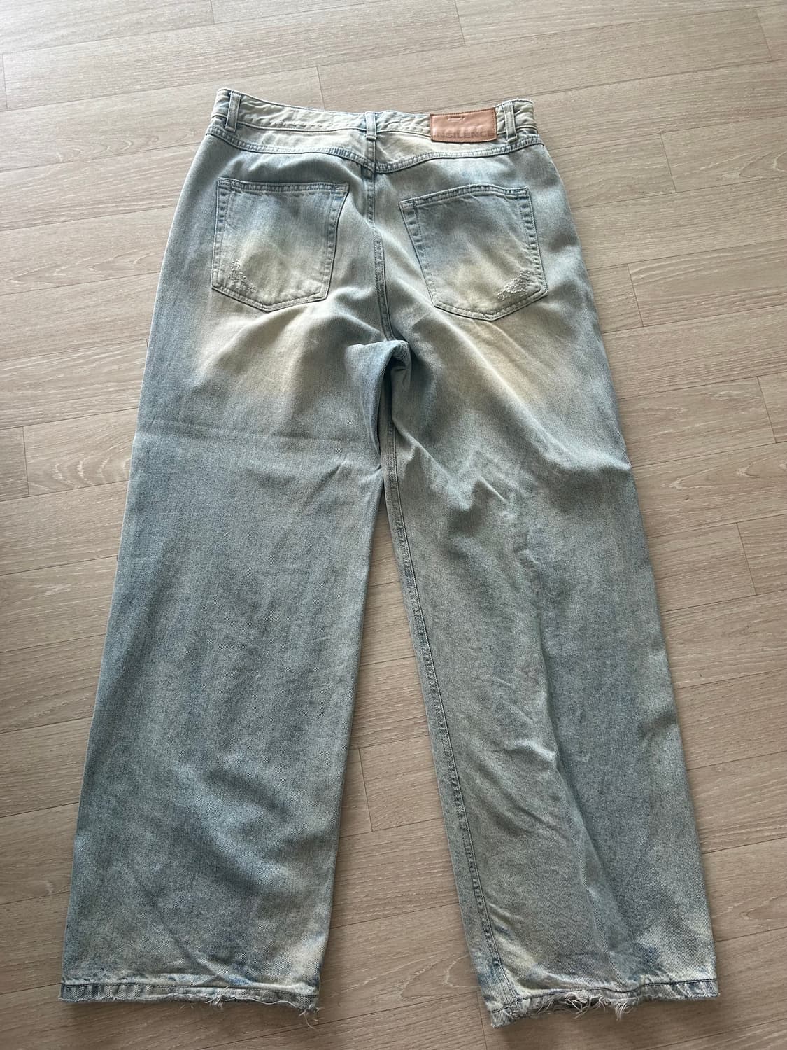 (M) 인사일런스 로우 웨이스트 와이드 데님 팬츠 라이트 블루 상품이미지5