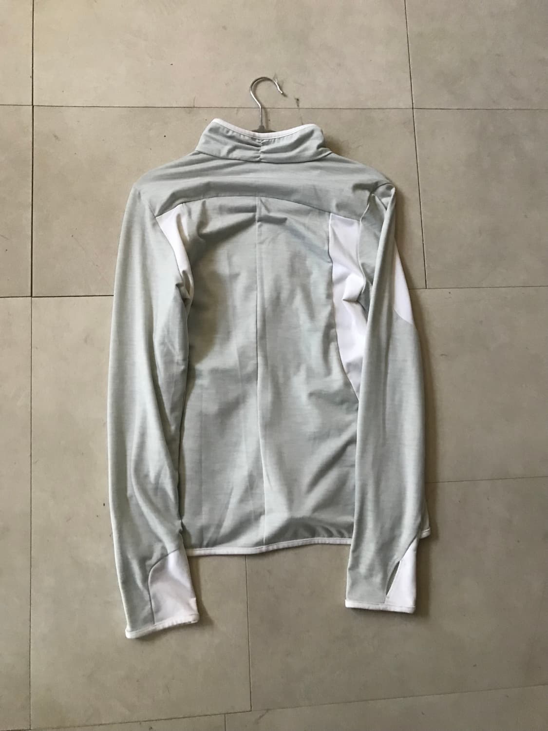 아디다스 뮤트그레이 핸드워머 집업 상품이미지9