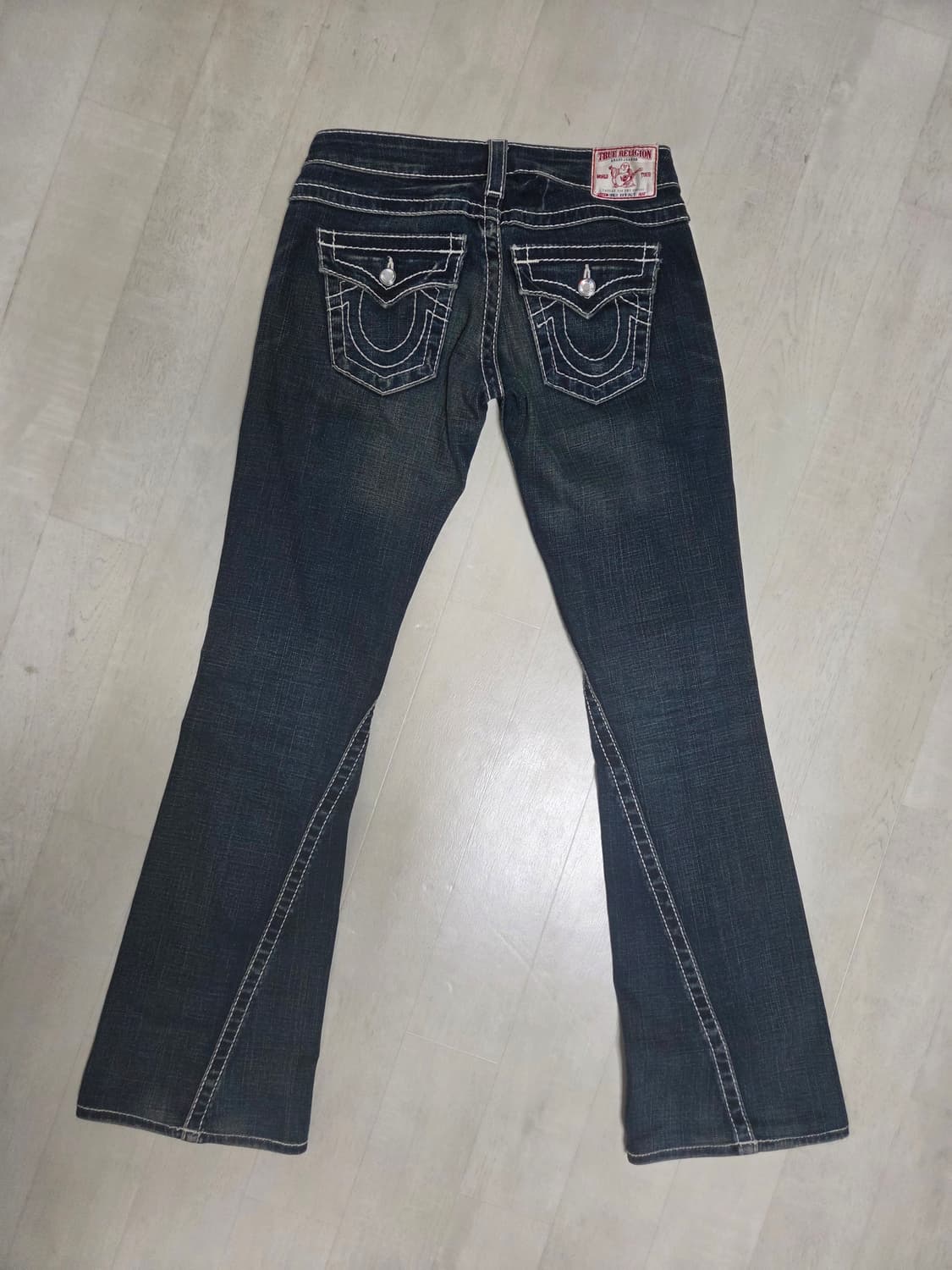 큐빅 트루릴리젼 부츠컷 팬츠 26 상품이미지2