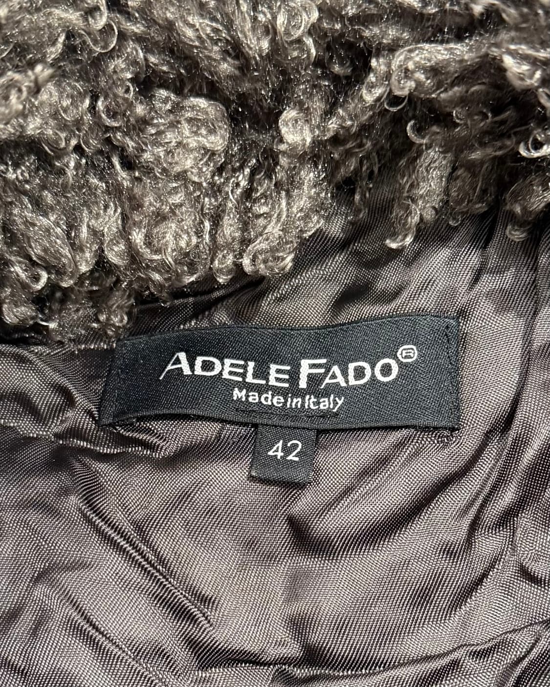 아델 파도 차콜 컬리 카라 퍼 코트 상품이미지7