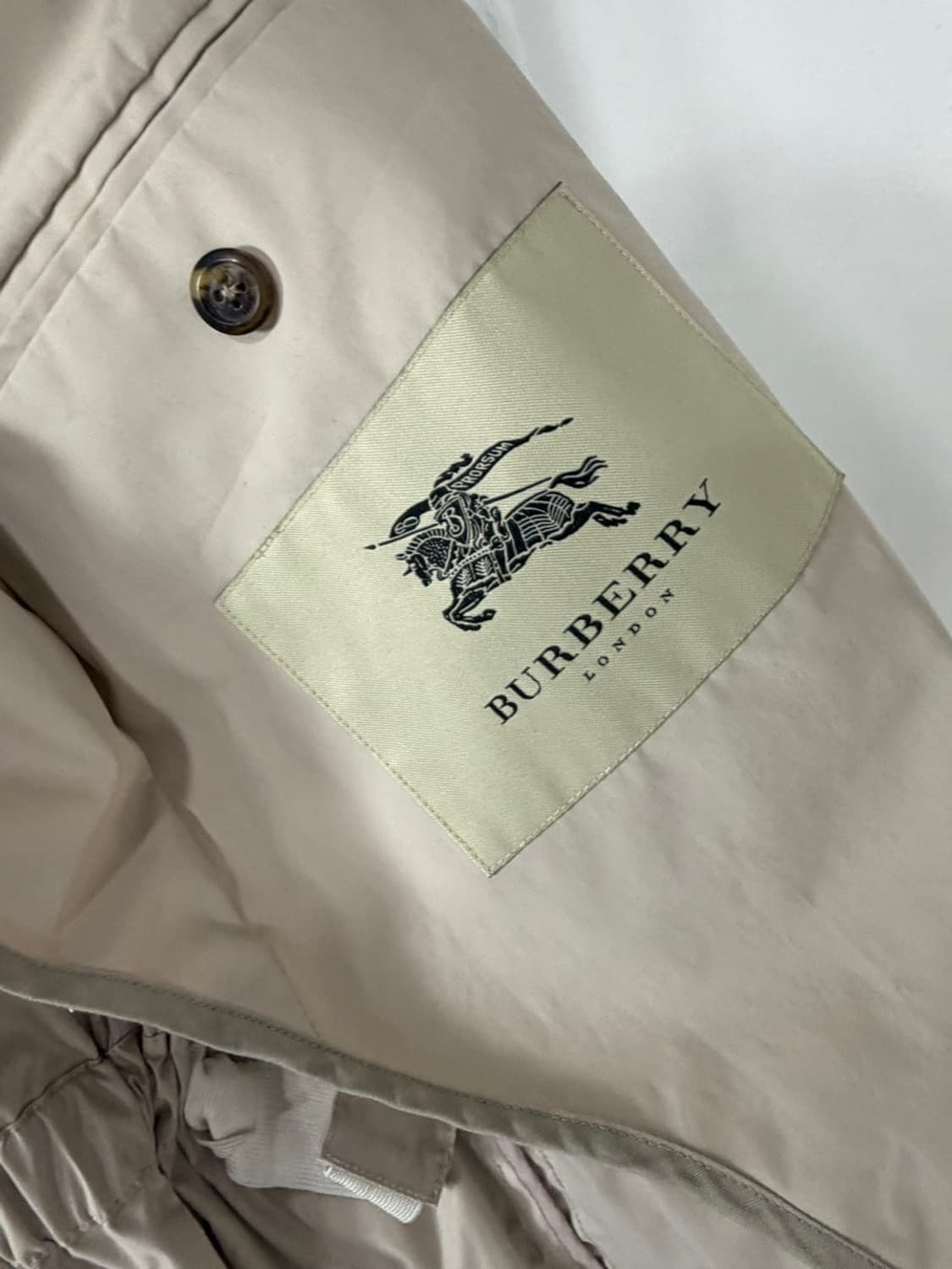 버버리 런던 사파리 자켓  상품이미지8