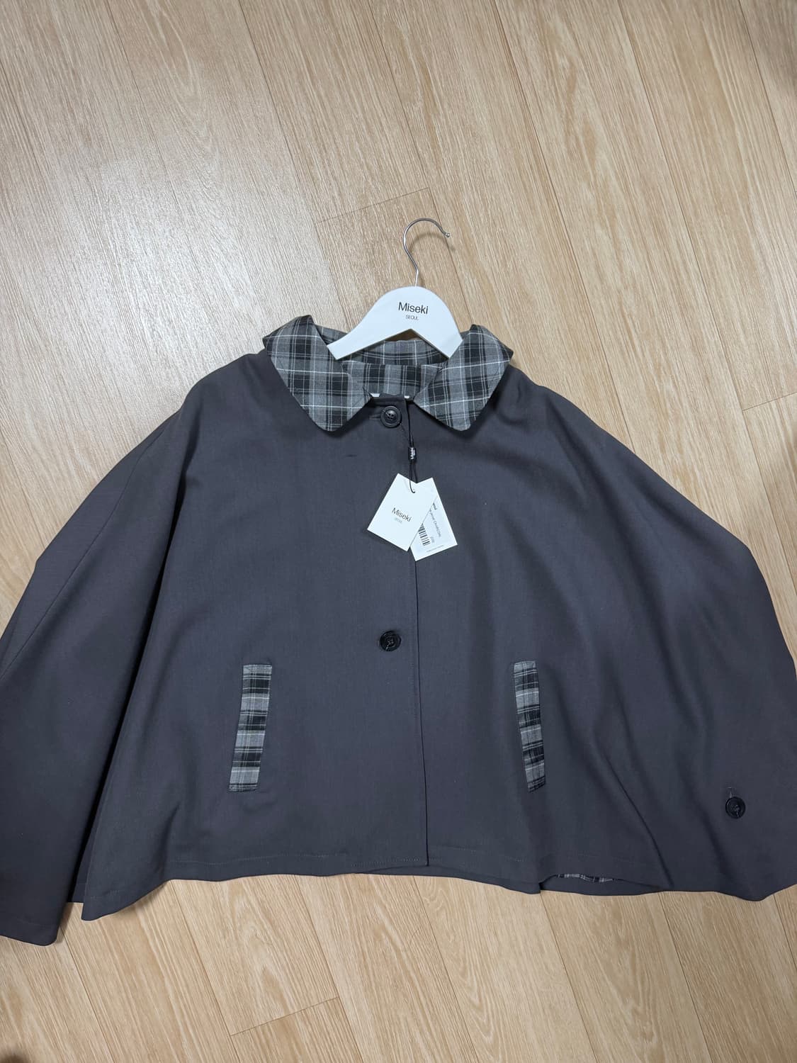 미세키서울 체크 케이프 자켓 차콜 Check cape jacket  상품이미지2