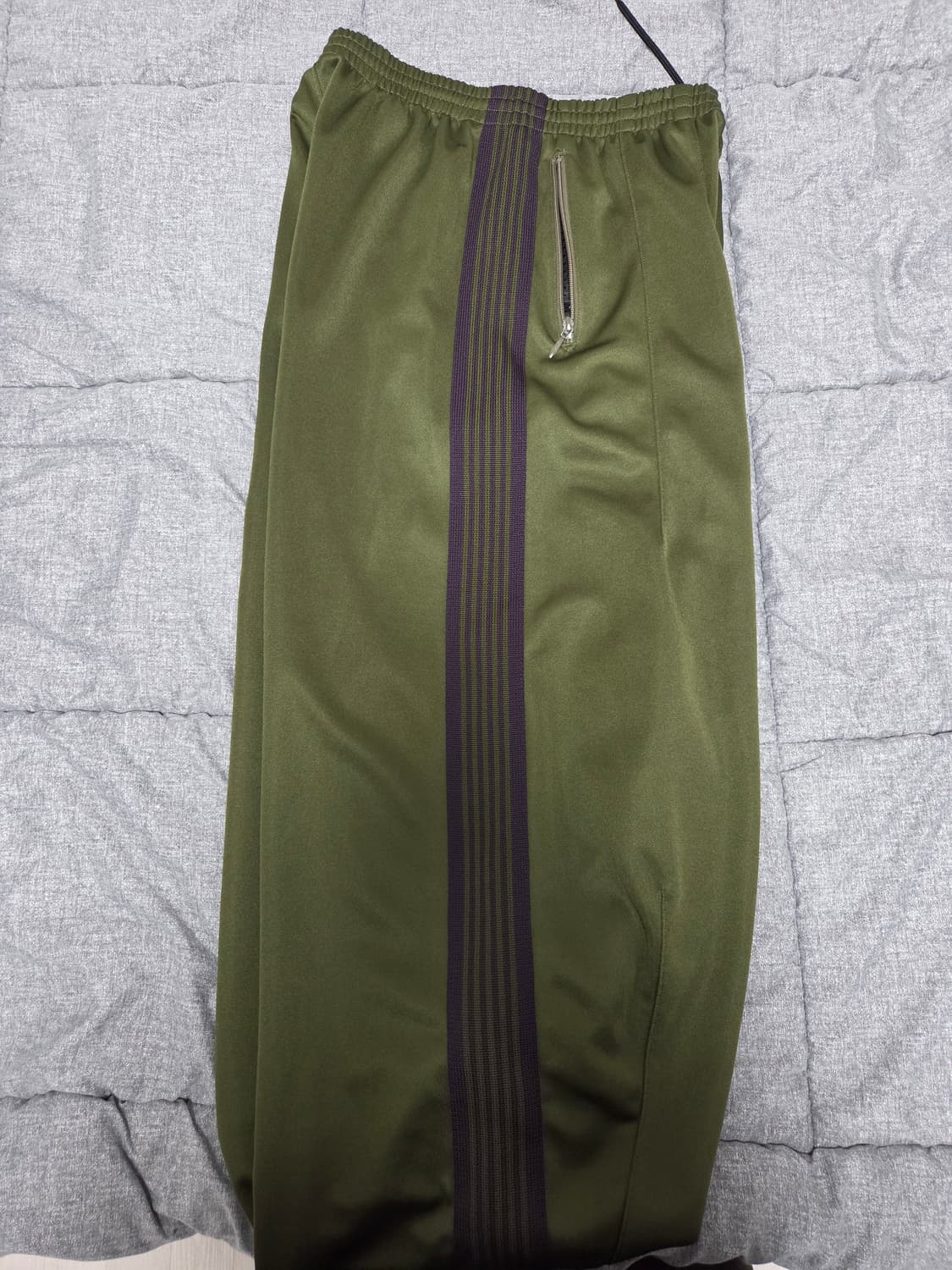 니들스 H.D 트랙팬츠 올리브 상품이미지2