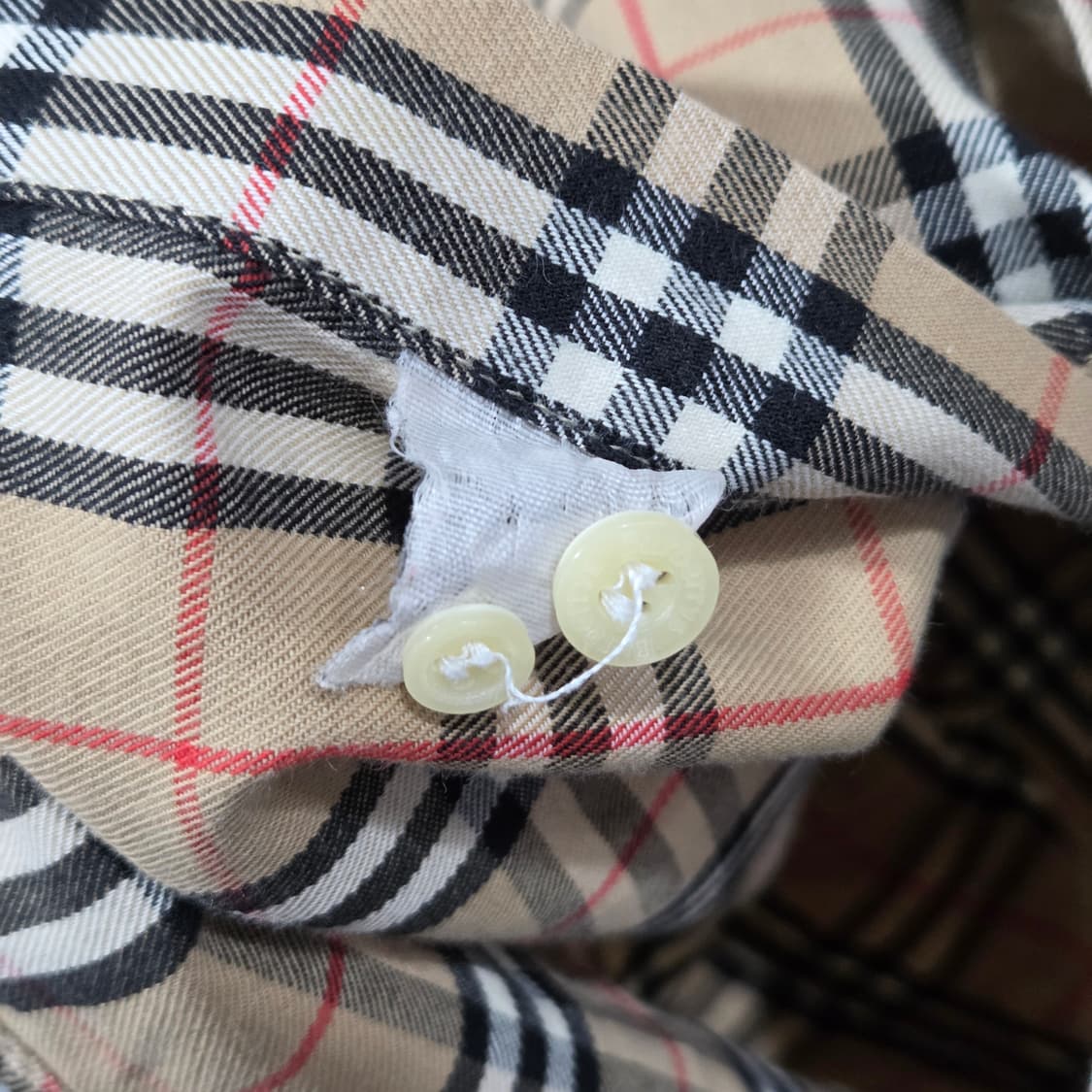버버리 버튼다운 노바 체크셔츠 L 상품이미지4