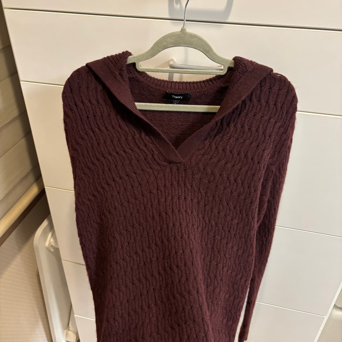 theory 띠어리 울캐시미어 버건디 세일러 카라 니트 상품이미지7